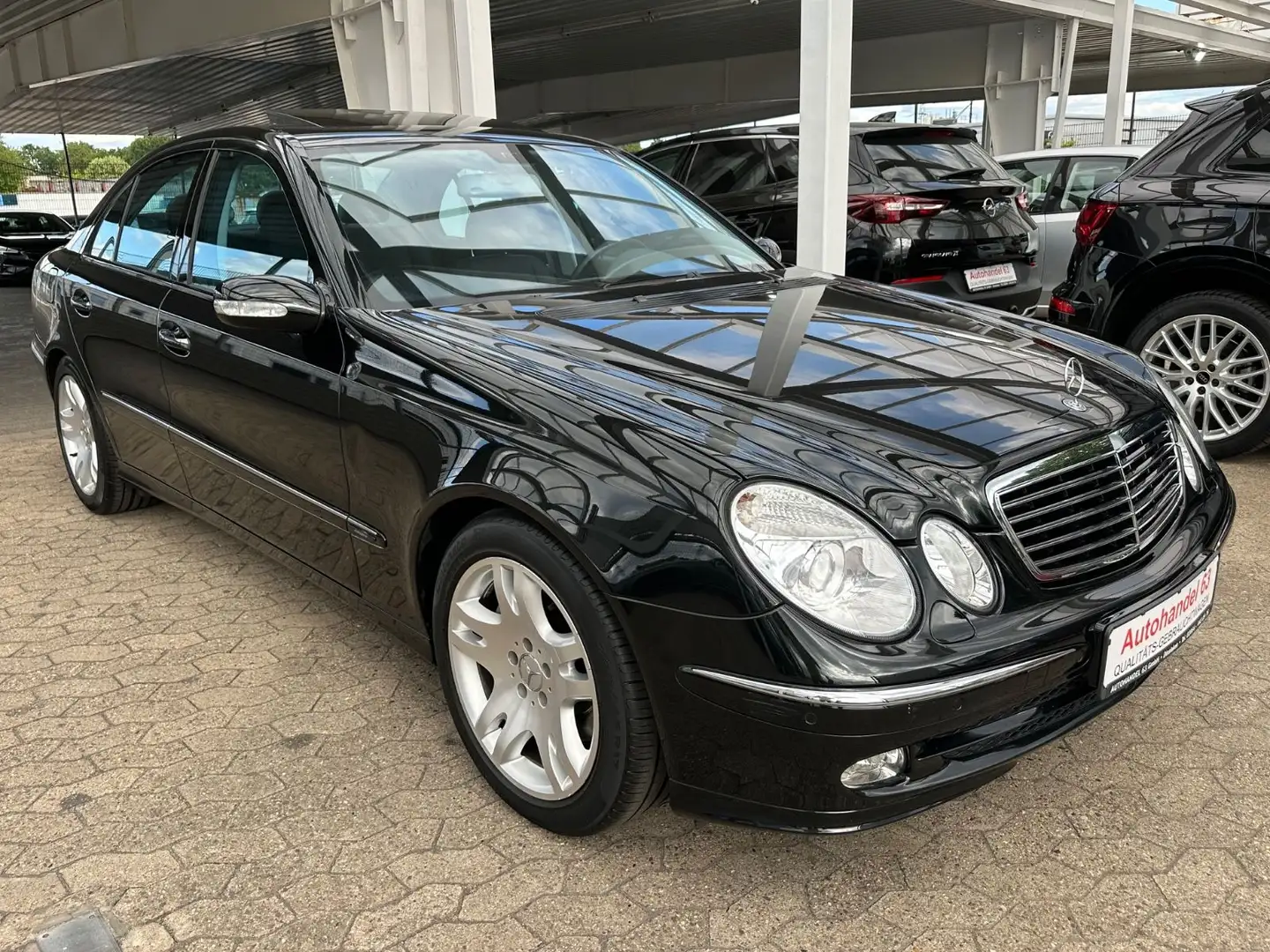 Mercedes-Benz E 50 AMG E 500 Limousine*110TKM*1Hand*Leder*Navi*Bi- Schwarz - 2