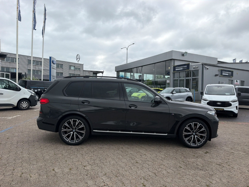 BMW X7 xDrive 40 d M Sport Park-Assistent Sportpaket HUD — photo 6