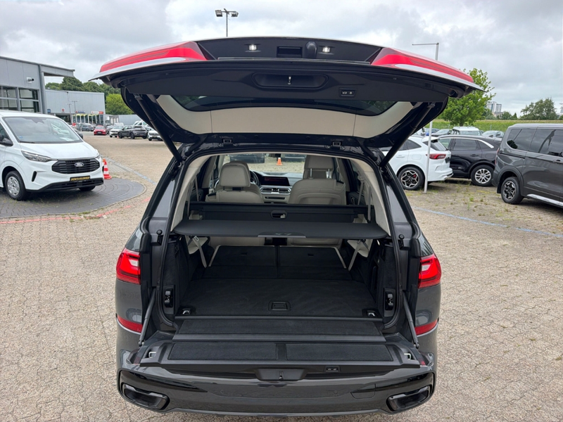 BMW X7 xDrive 40 d M Sport Park-Assistent Sportpaket HUD — photo 8