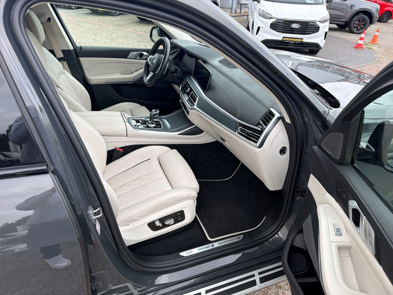 BMW X7 xDrive 40 d M Sport Park-Assistent Sportpaket HUD — photo 13