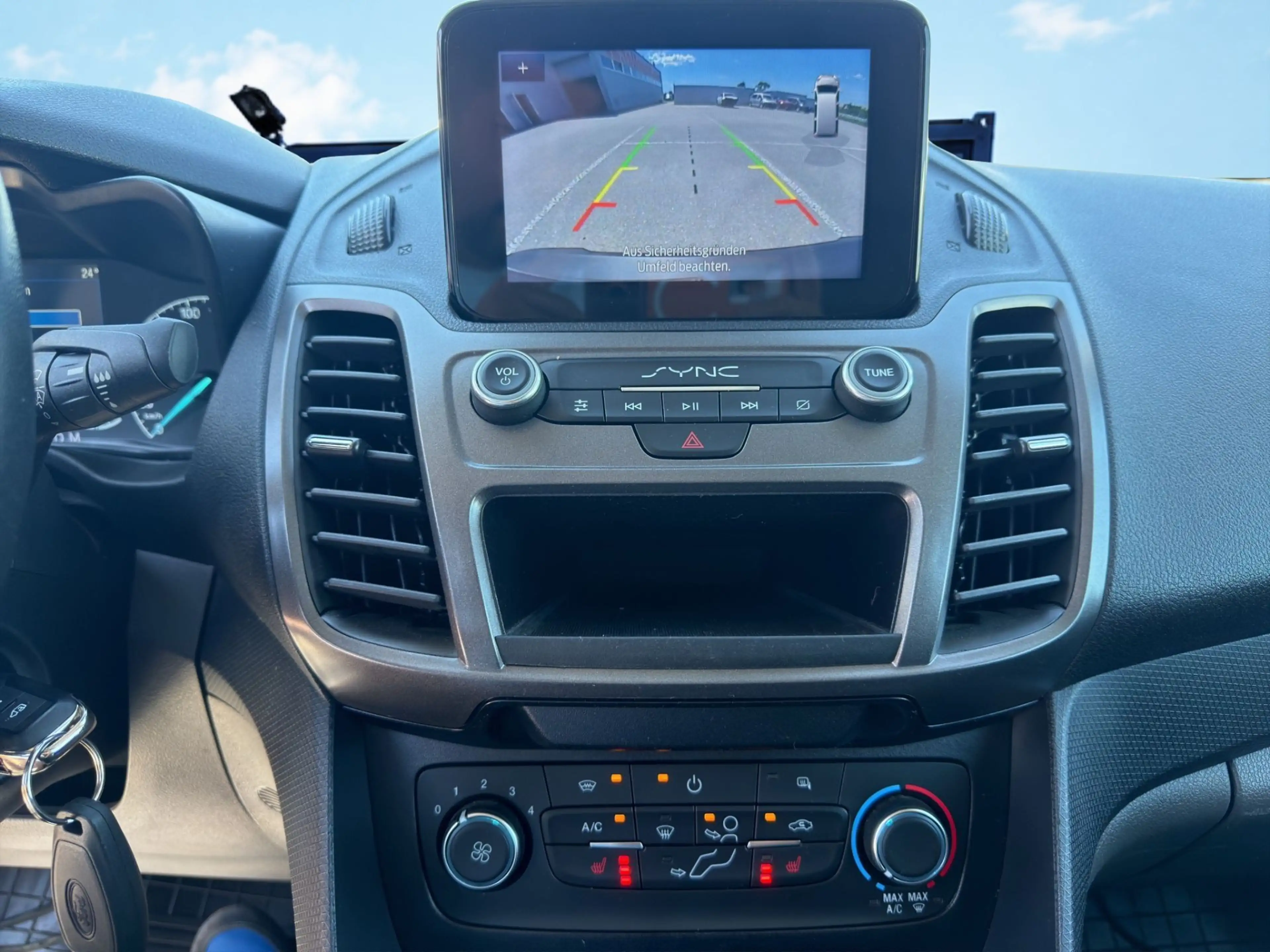 Ford Transit Connect LANG | AUTOMATIK | NAVI | KAMERA | MWST — photo 13