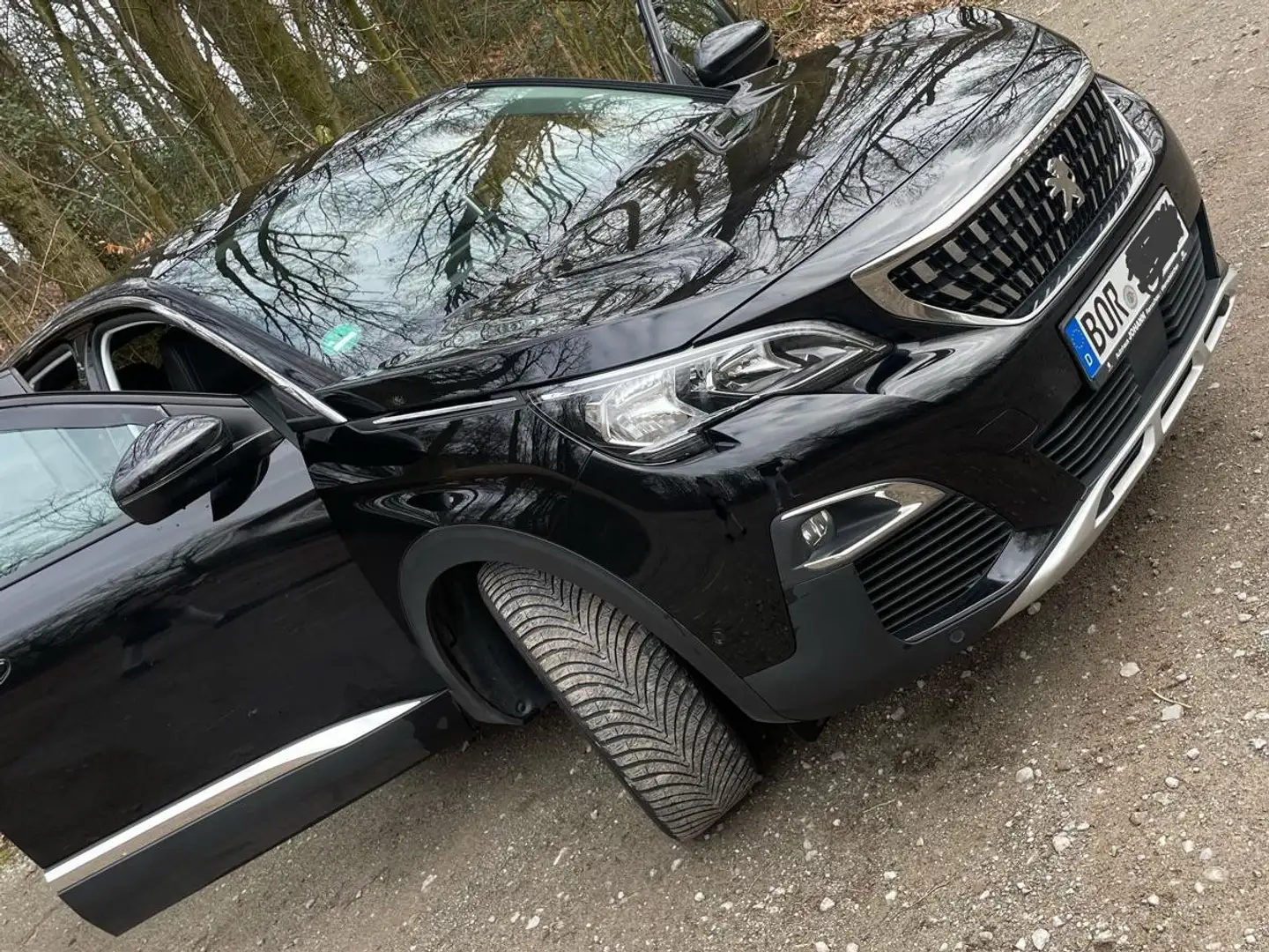 Peugeot 3008 BlueHDi 180 Stop & Start EAT6 GT Automatik Schwarz - 2