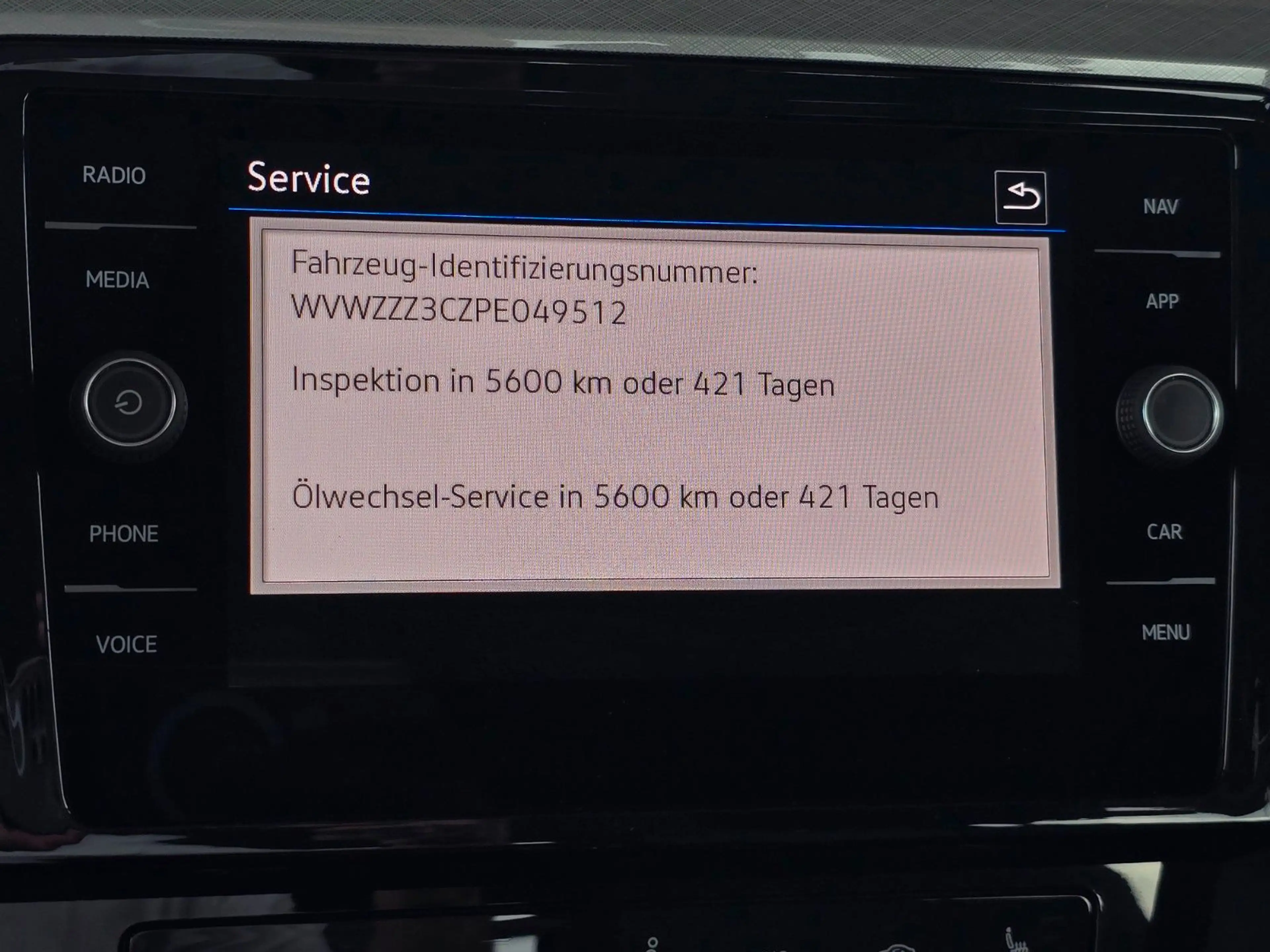 Volkswagen Passat Variant Passat 2.0 TDI Var.*BUSINESS*DSG*NAV*LED*AHK*KAM — photo 27