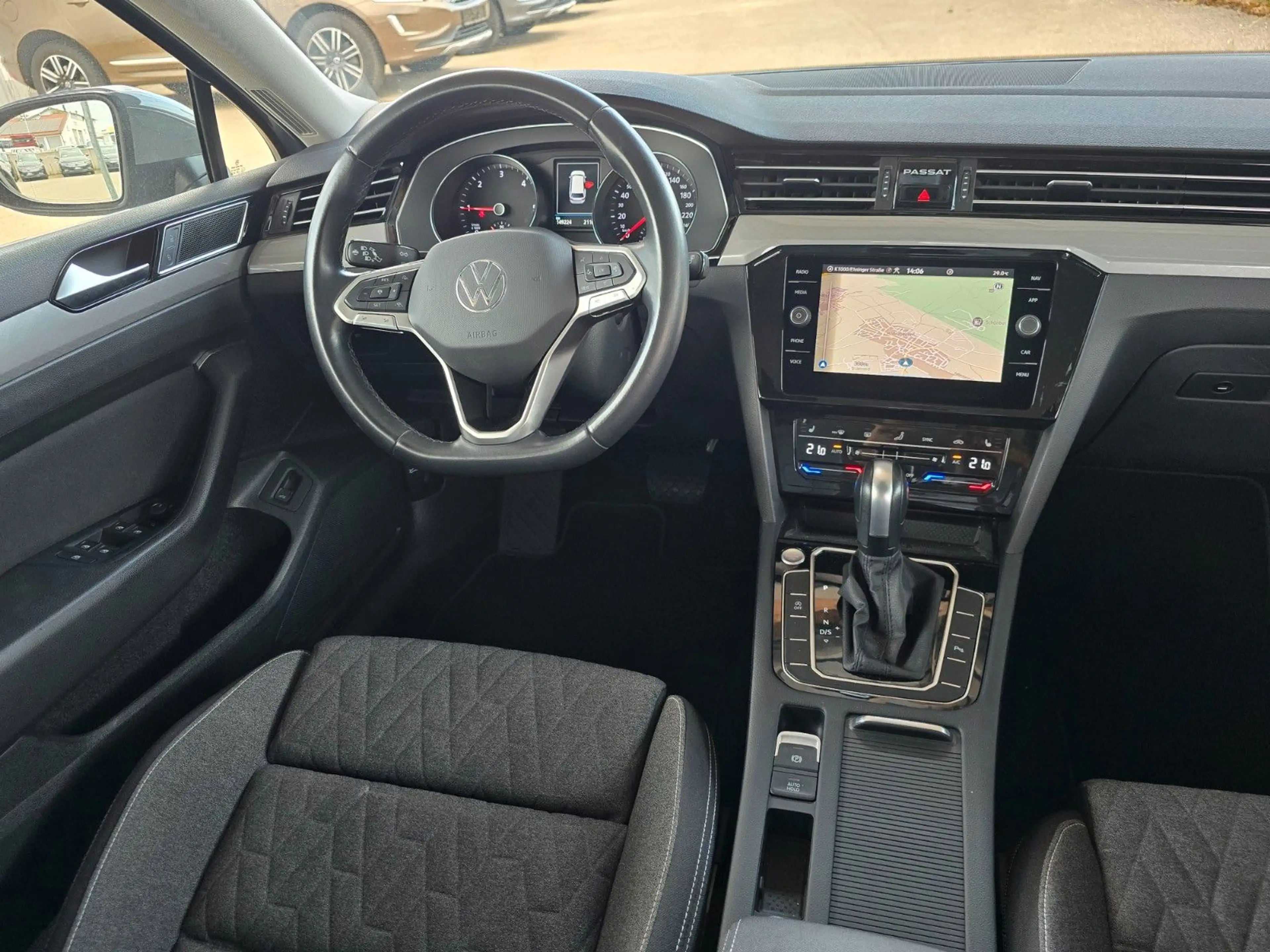 Volkswagen Passat Variant Passat 2.0 TDI Var.*BUSINESS*DSG*NAV*LED*AHK*KAM — photo 13