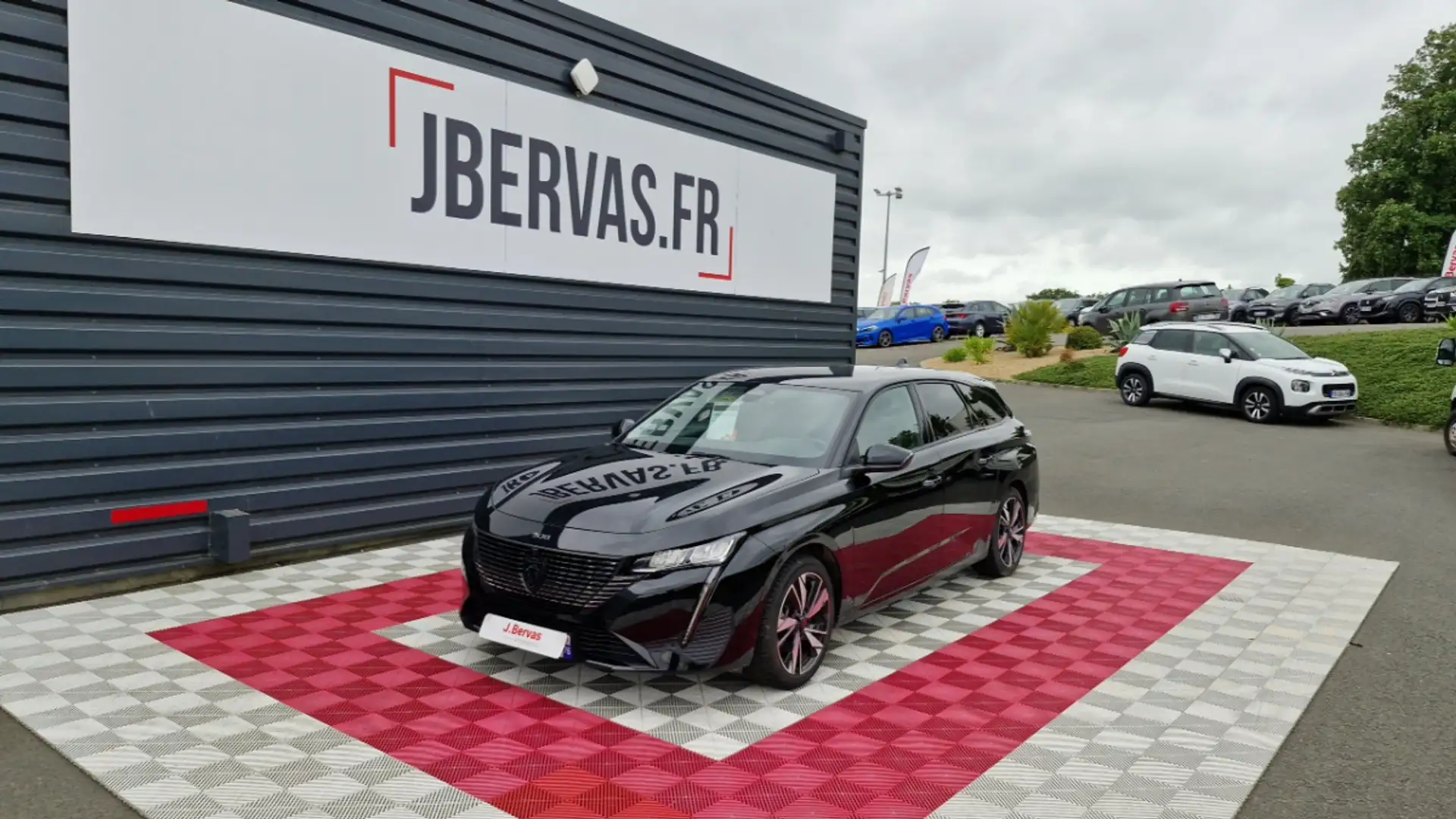 Peugeot BLUEHDI 130CH SS EAT8 ALLURE Black - 1