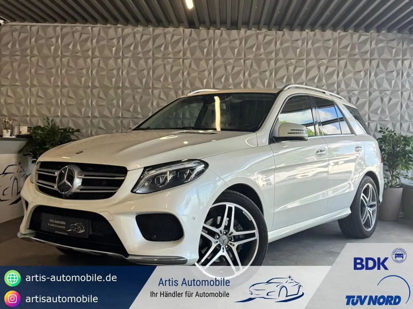 Mercedes-Benz GLE 350 d 4Matic AMG-LINE*360*-KAMERA*AHK*NAVI* Weiß - 1