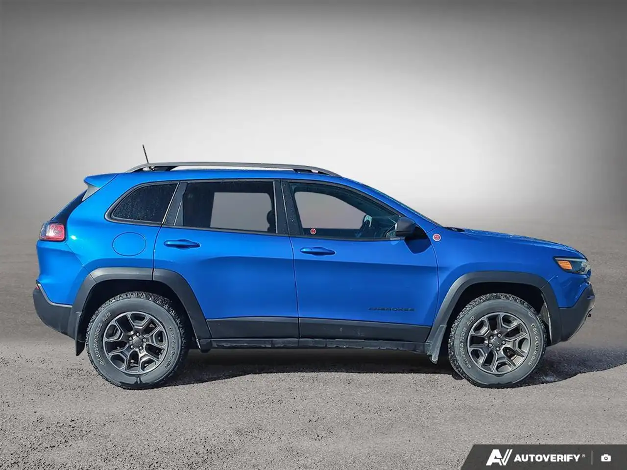 Jeep Cherokee снимка Jeep Cherokee