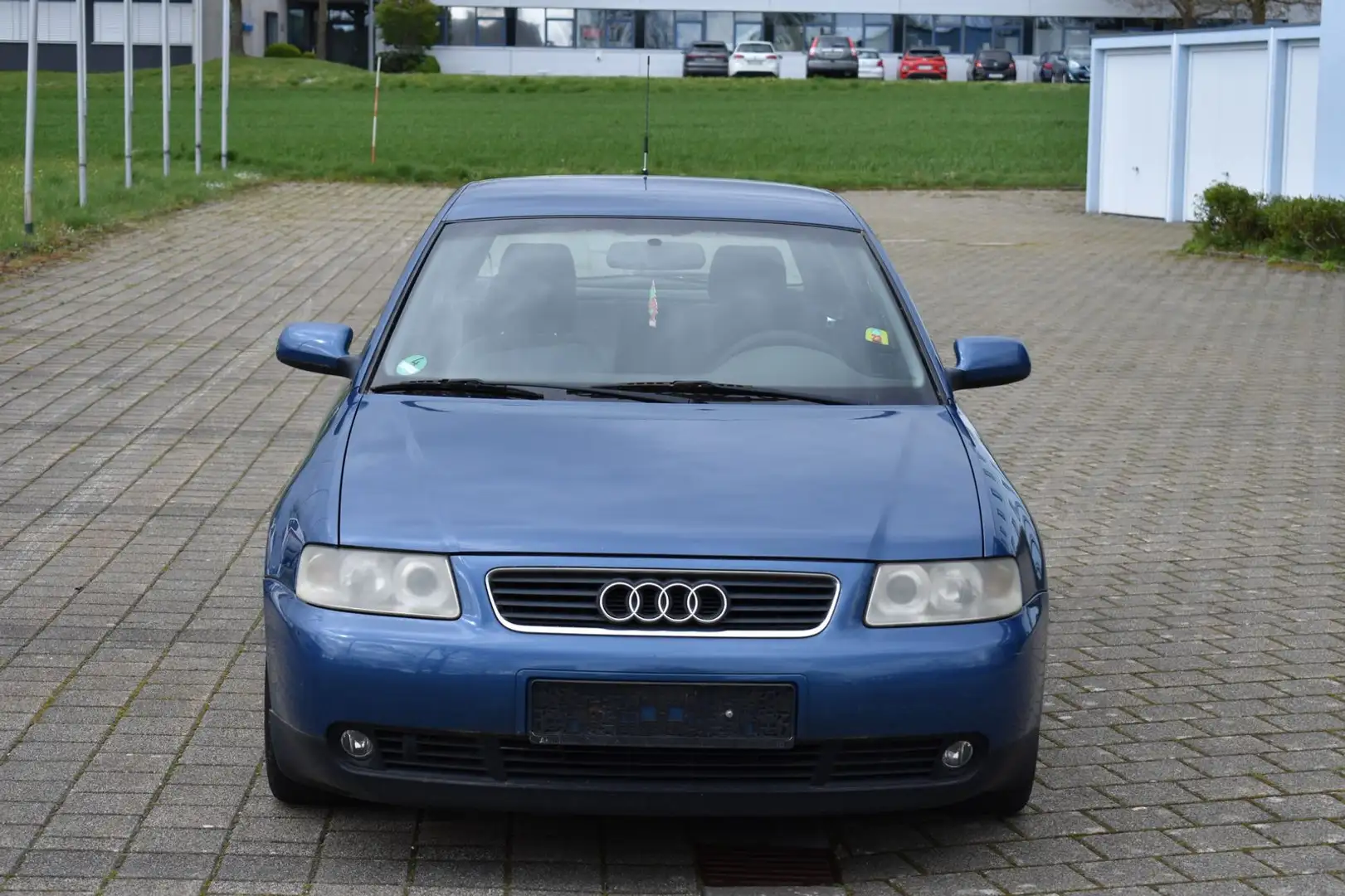 Audi A3 1.9 TDI Attraction*Klima*Sitzeizung*AHK Blau - 2