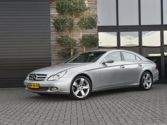 Mercedes-Benz CLS 500 Nette auto Leer Clima Cruise Weinig KM