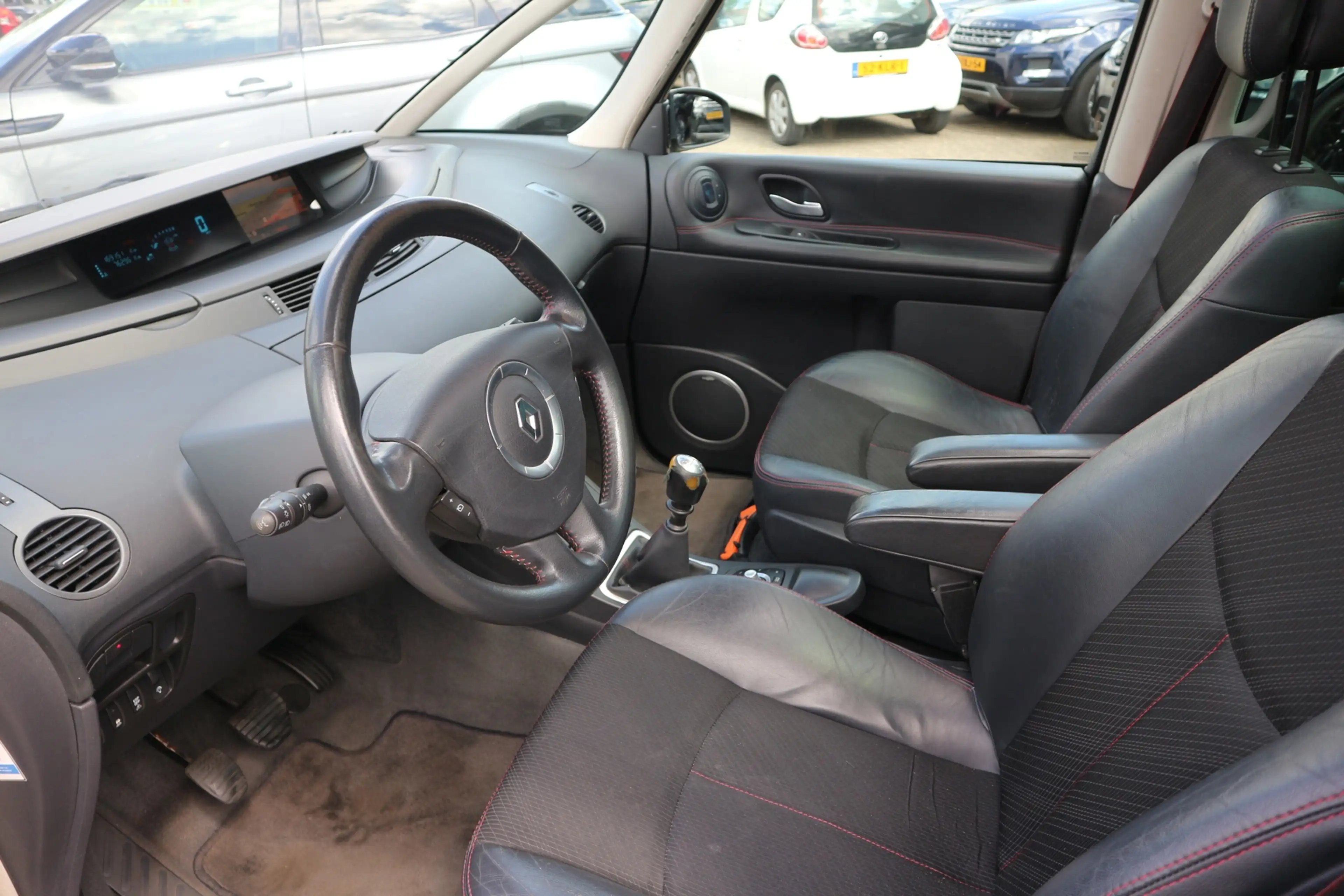 Renault Grand Espace 2.0T Dynamique / 7 PERSOONS / NAP / FACELIFT ! ! ! — photo 3