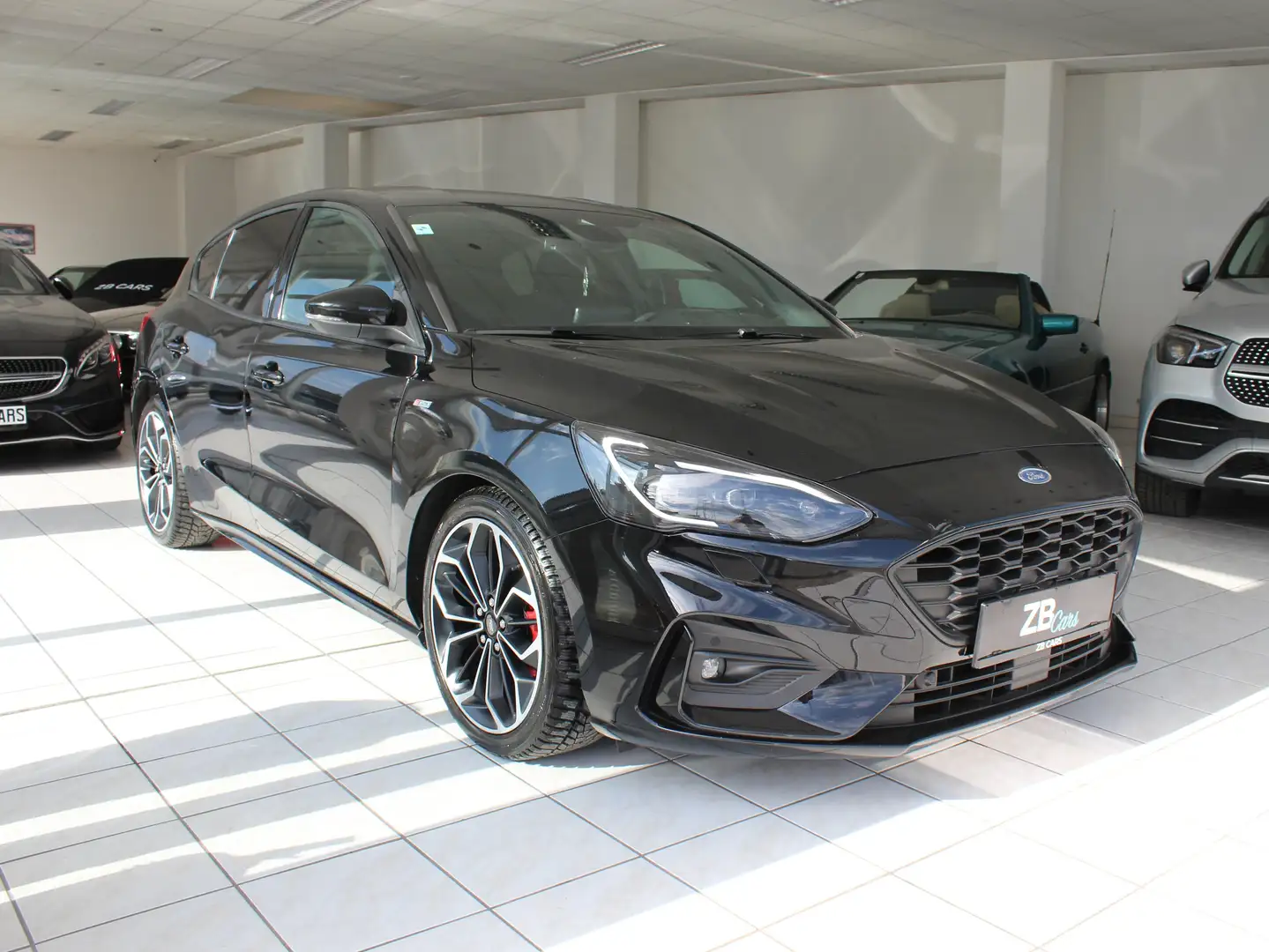 Ford Focus ST-Line // KAMERA // NAVI // LED // AUTOMATIK Schwarz - 1