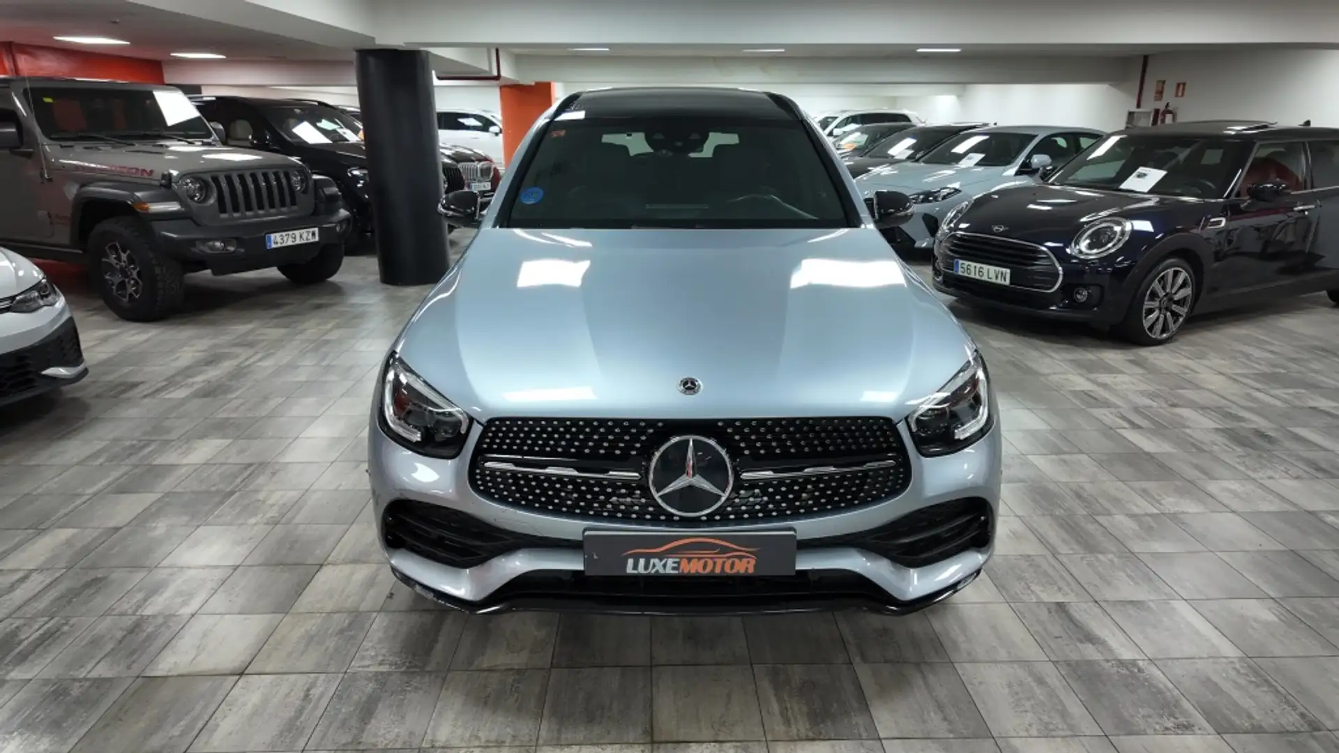 Mercedes-Benz GLC 300 300de 4Matic 9G-Tronic Gris - 2