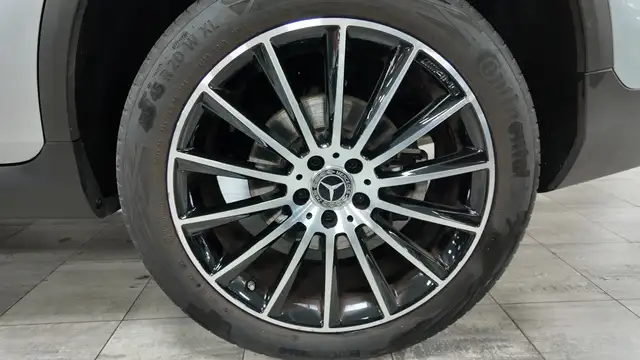 Mercedes-Benz GLC view 15