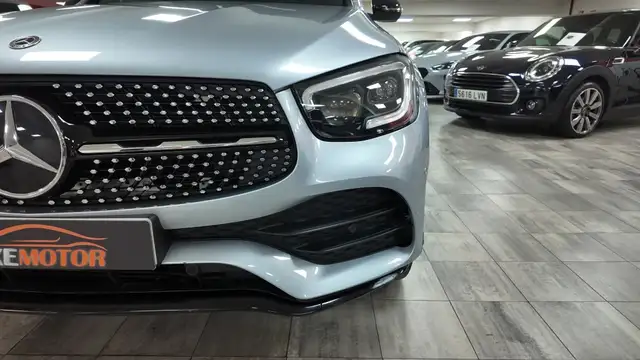Mercedes-Benz GLC view 9