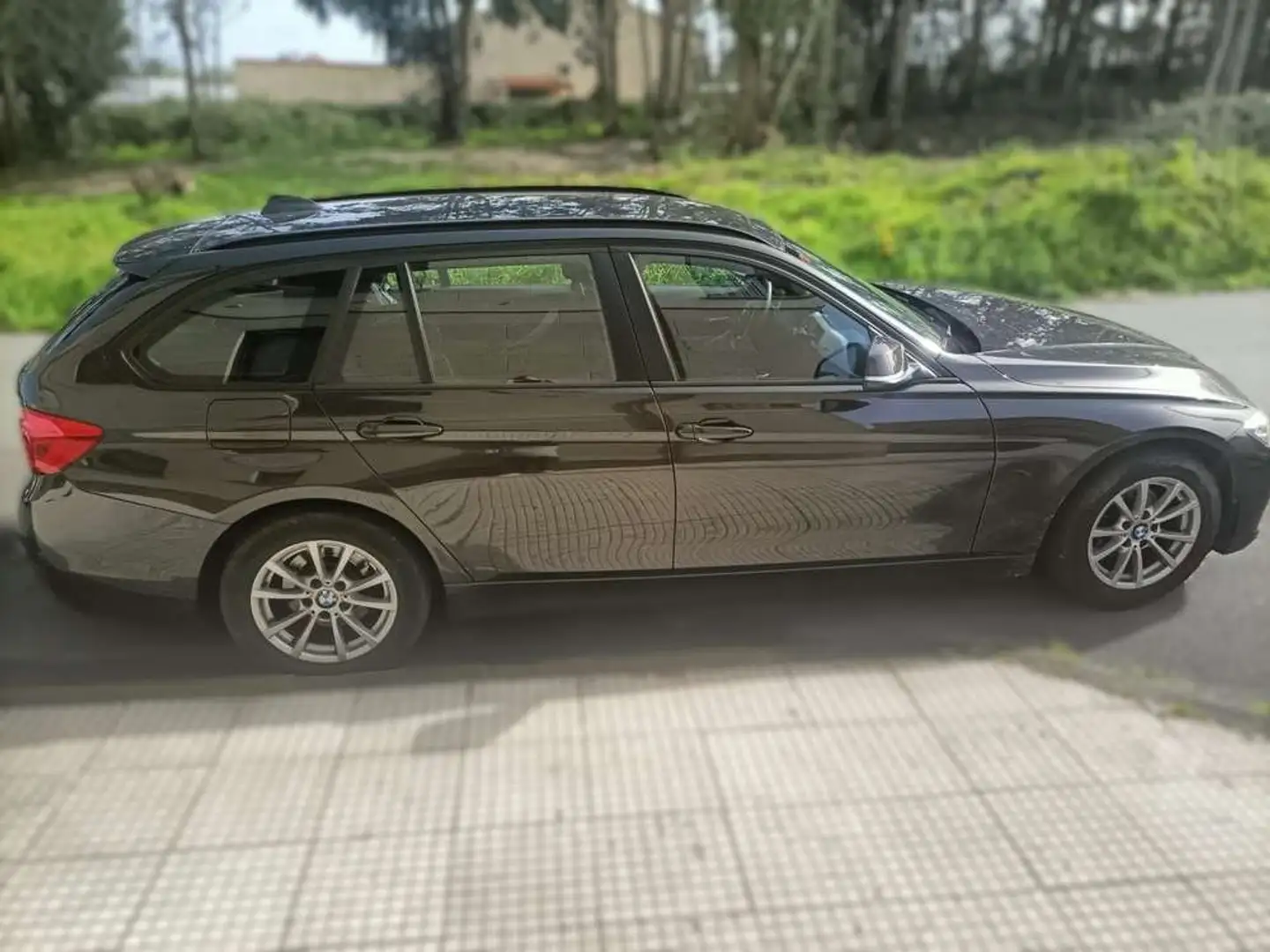 BMW 318 318d Touring Marrón - 2