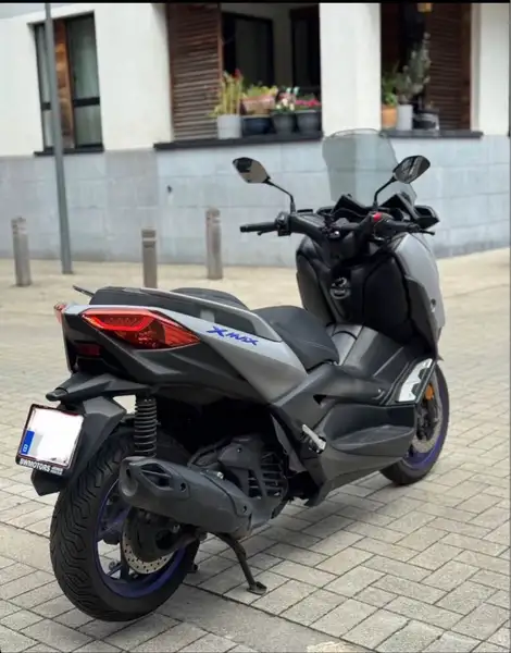 Yamaha X-Max 125 - foto 4