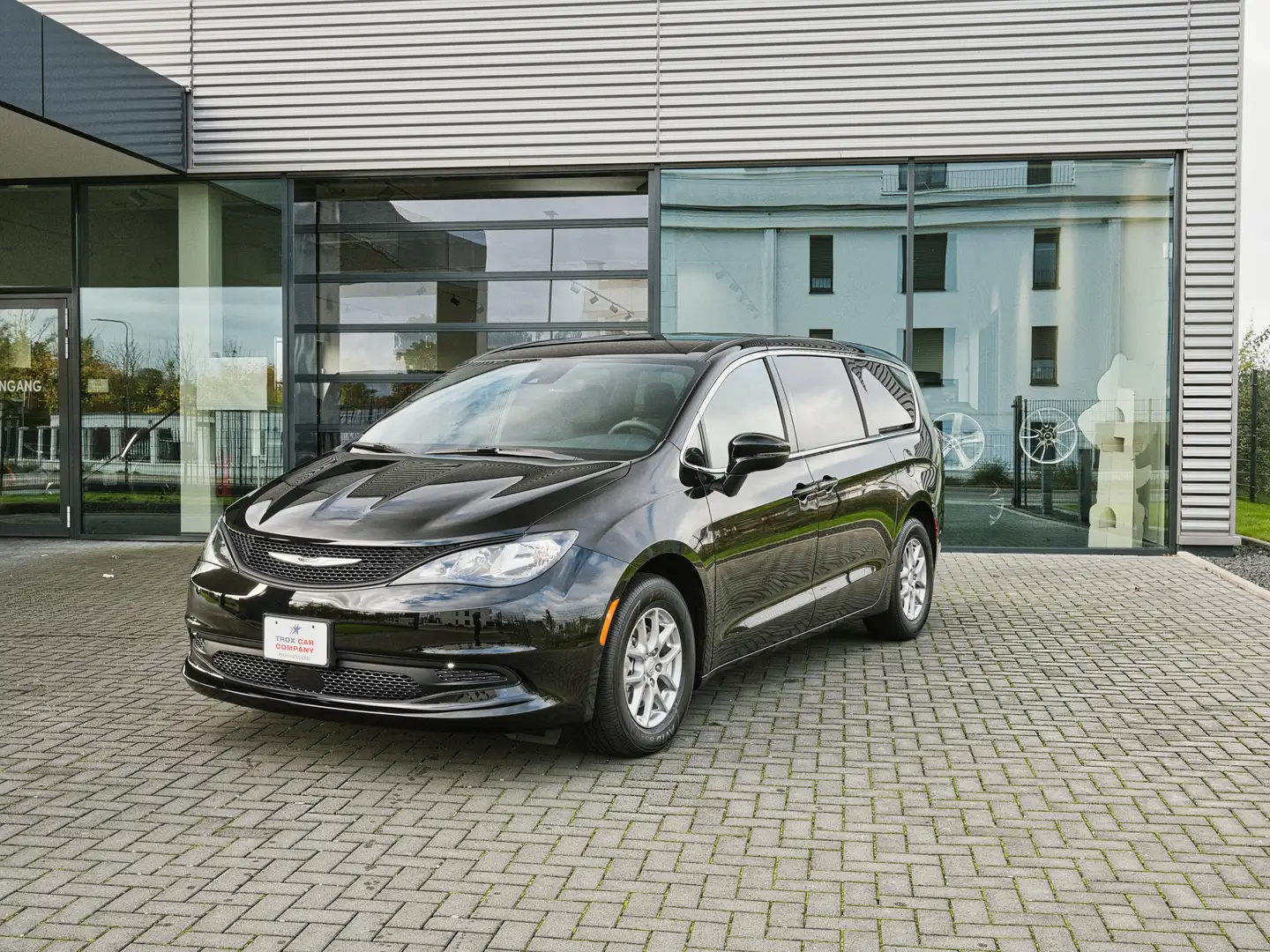 Chrysler Pacifica / Grand Caravan Schwarz - 1