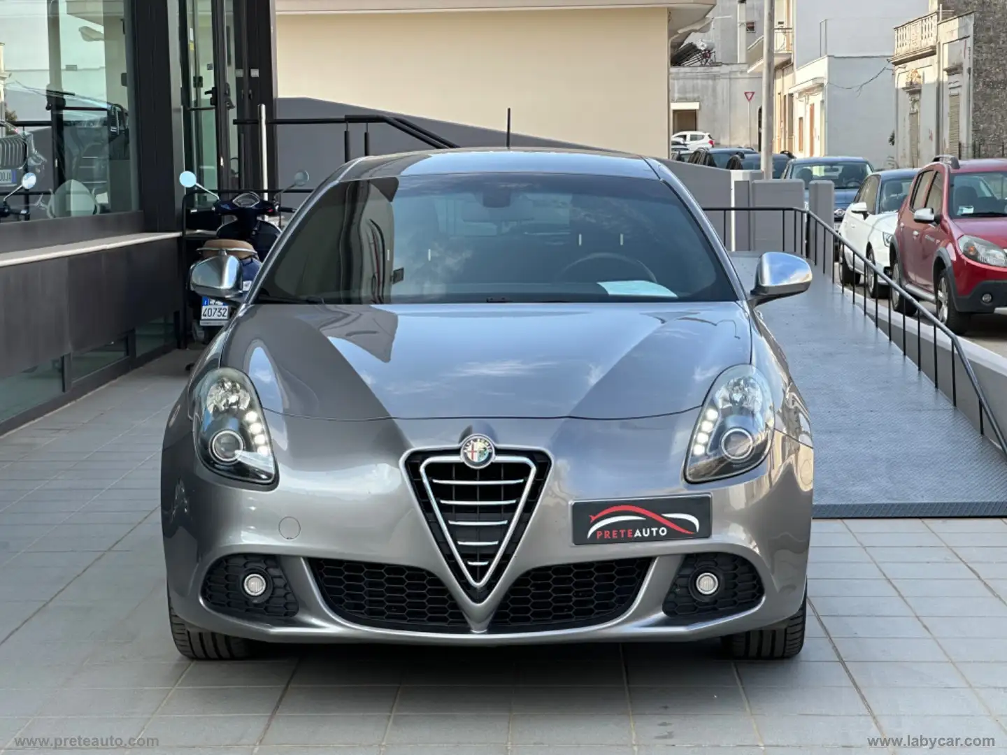 Alfa Romeo Giulietta 2.0 JTDm-2 140 CV Distinctive Grigio - 2