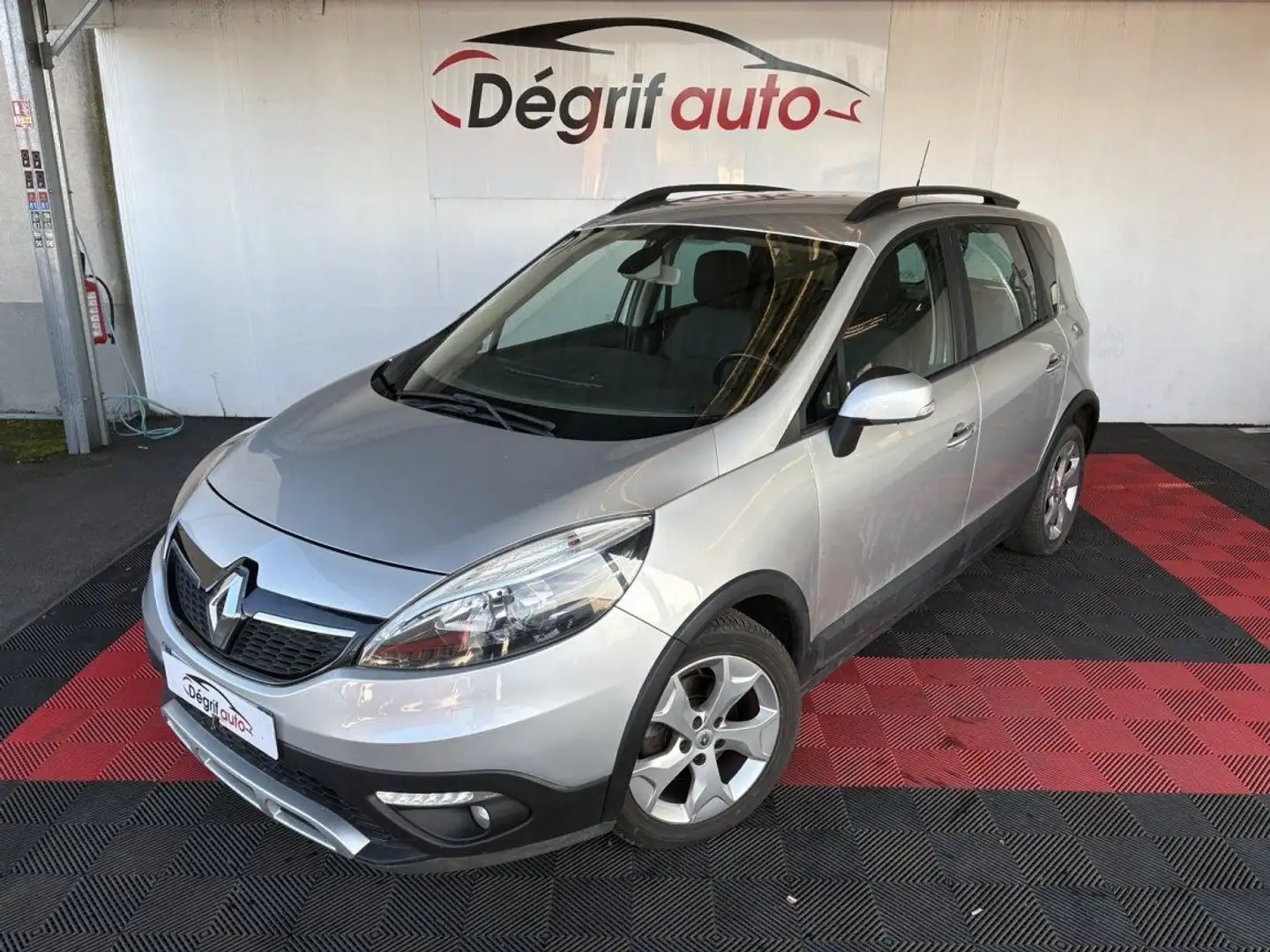 Renault Scenic XMOD dCi 110 Zen Beige - 1