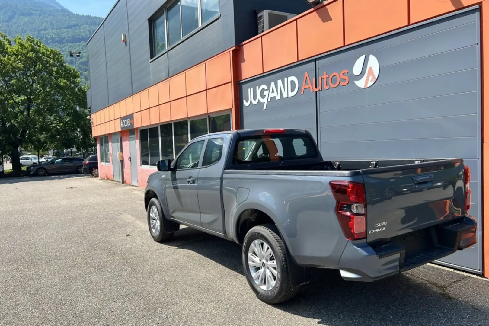 Isuzu D-Max 1.9 TD 164 N60 BB+ SPACE CAB A Gris - 2