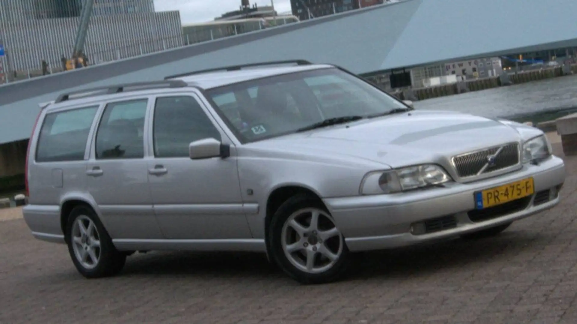 Volvo V70 V70 2.4 Polar Zilver - 2