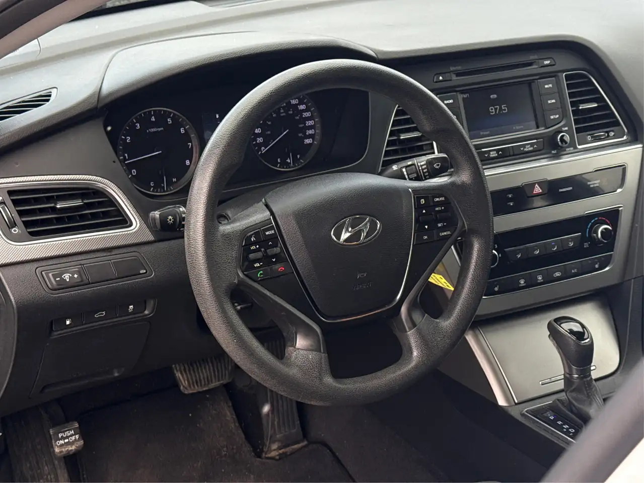 Hyundai SONATA снимка Hyundai SONATA