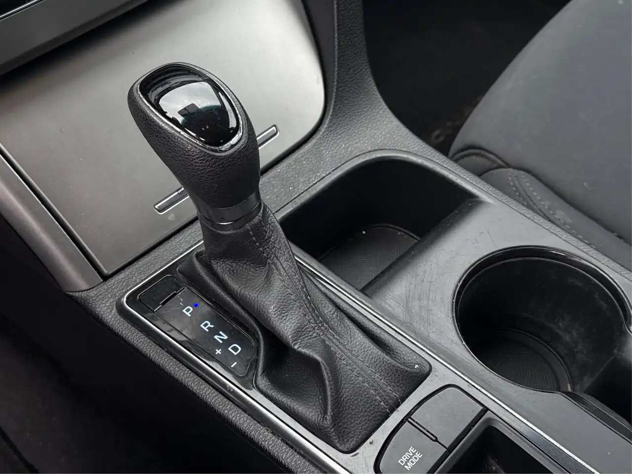 Hyundai SONATA снимка Hyundai SONATA