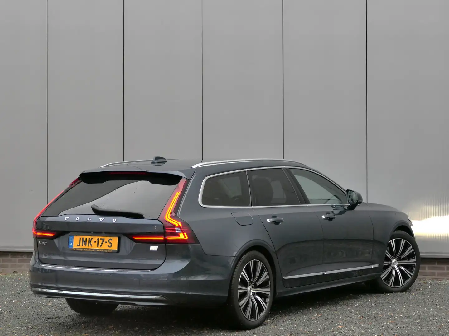 Volvo V90 2.0 T8 AWD Inscription 12MND garantie / 360° camer Bleu - 2