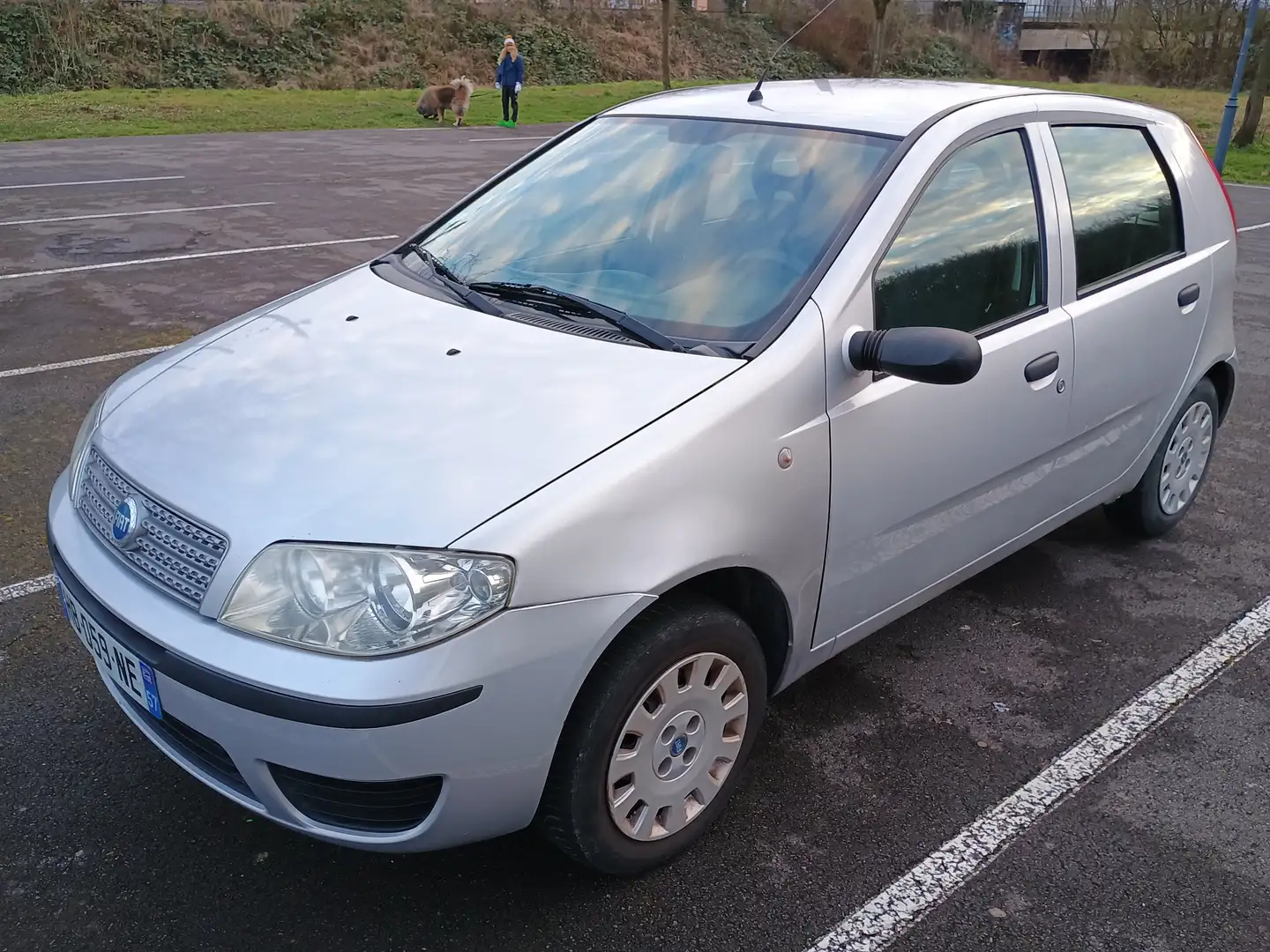 Fiat Punto PUNTO 1.2 8V - 60 CULT II Gris - 2
