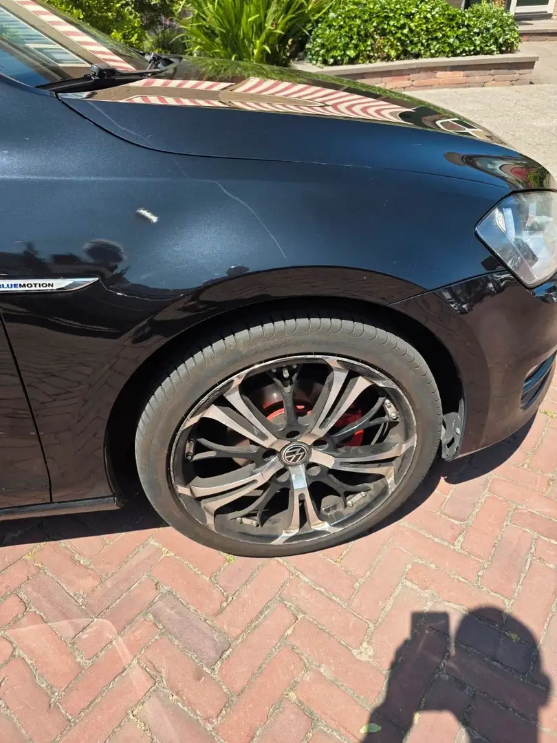 Volkswagen Golf Golf 1.0 TSI Con. Ser. Zwart - 2