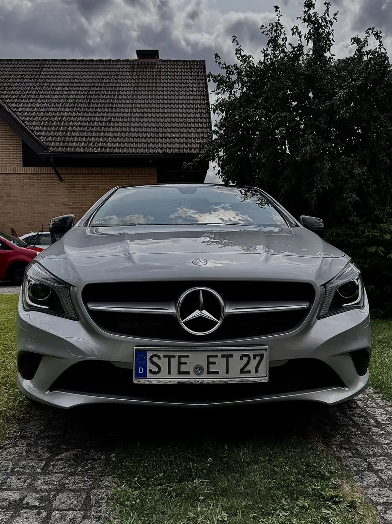 Mercedes-Benz CLA 180 7G-DCT AMG Line - 1