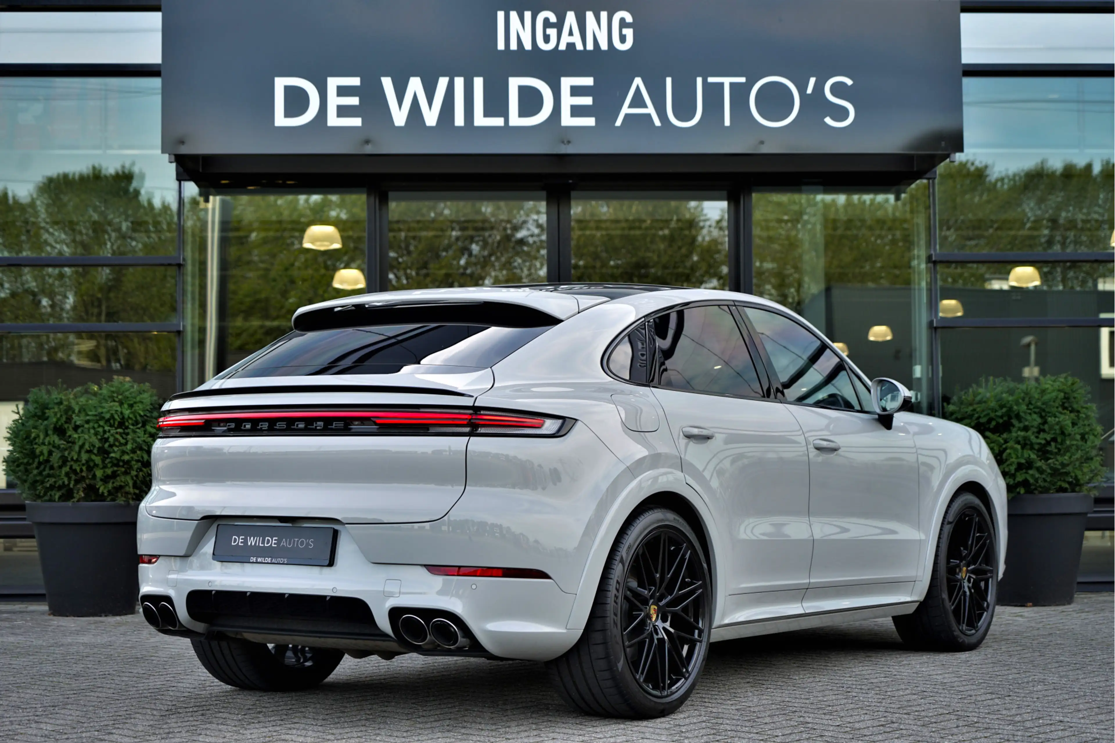 Porsche Cayenne Coupé 3.0 E-Hybrid SportDesign Krijt SoftClose Ach — photo 2