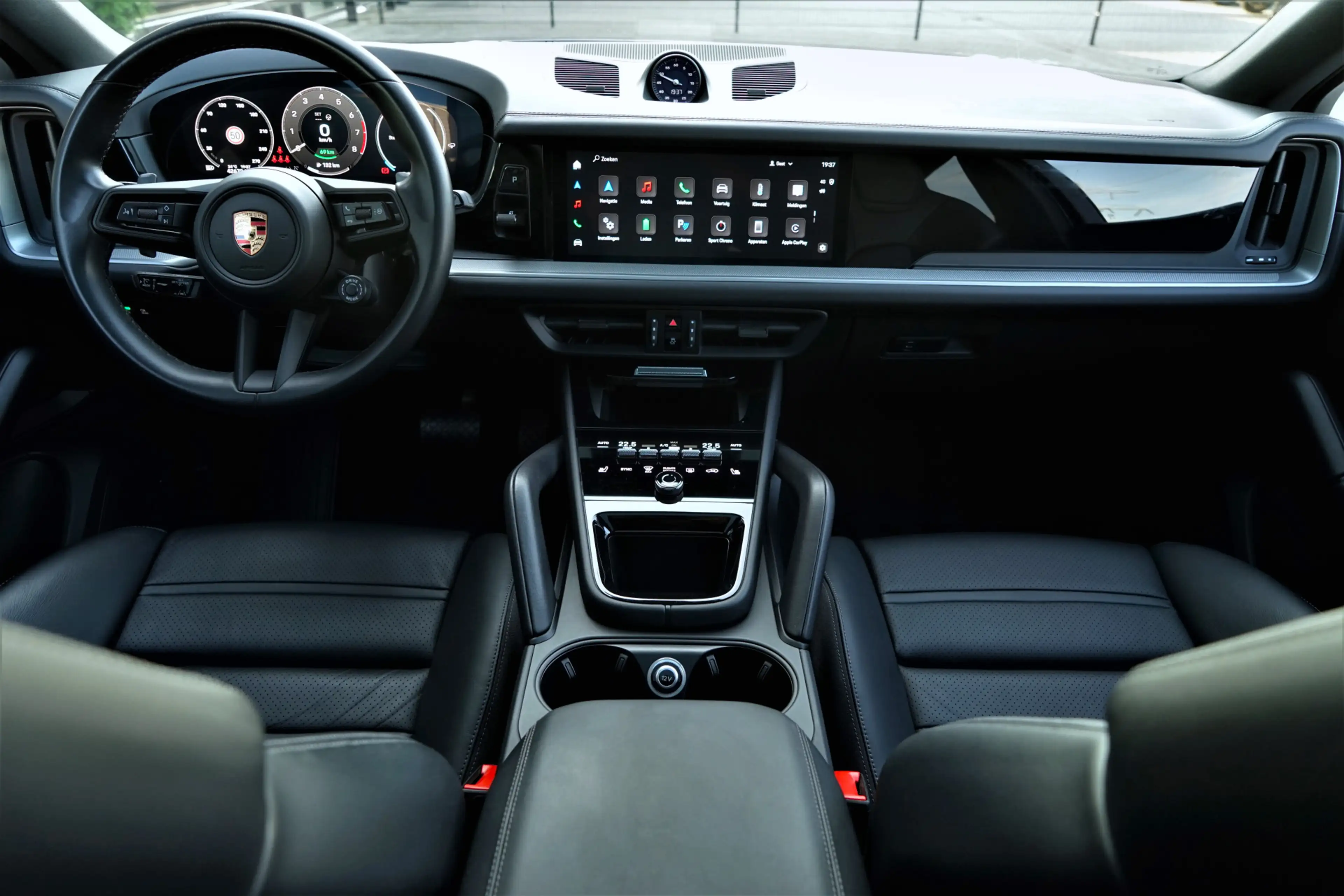 Porsche Cayenne Coupé 3.0 E-Hybrid SportDesign Krijt SoftClose Ach — photo 6