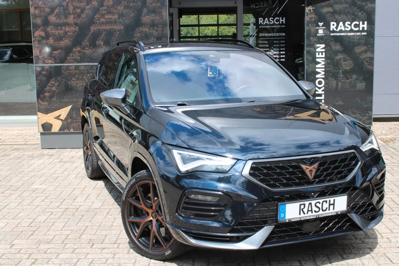 CUPRA Ateca VZ  2.0 TSI 4Drive DSG+AHK+LED+DCC+ACC+SHZ Schwarz - 2