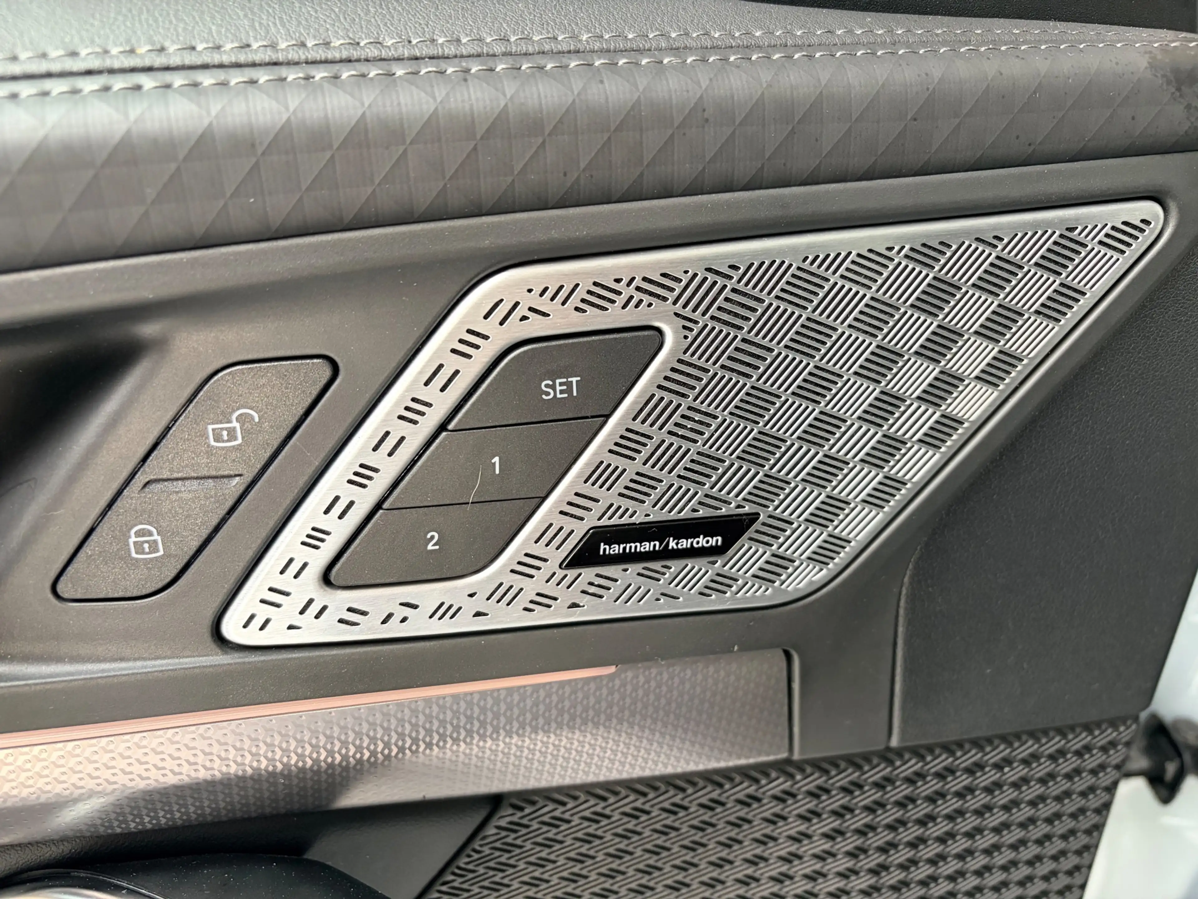 BMW X2 SDrive20i M Sport 170pk Launch Edition Black Pakke — photo 14