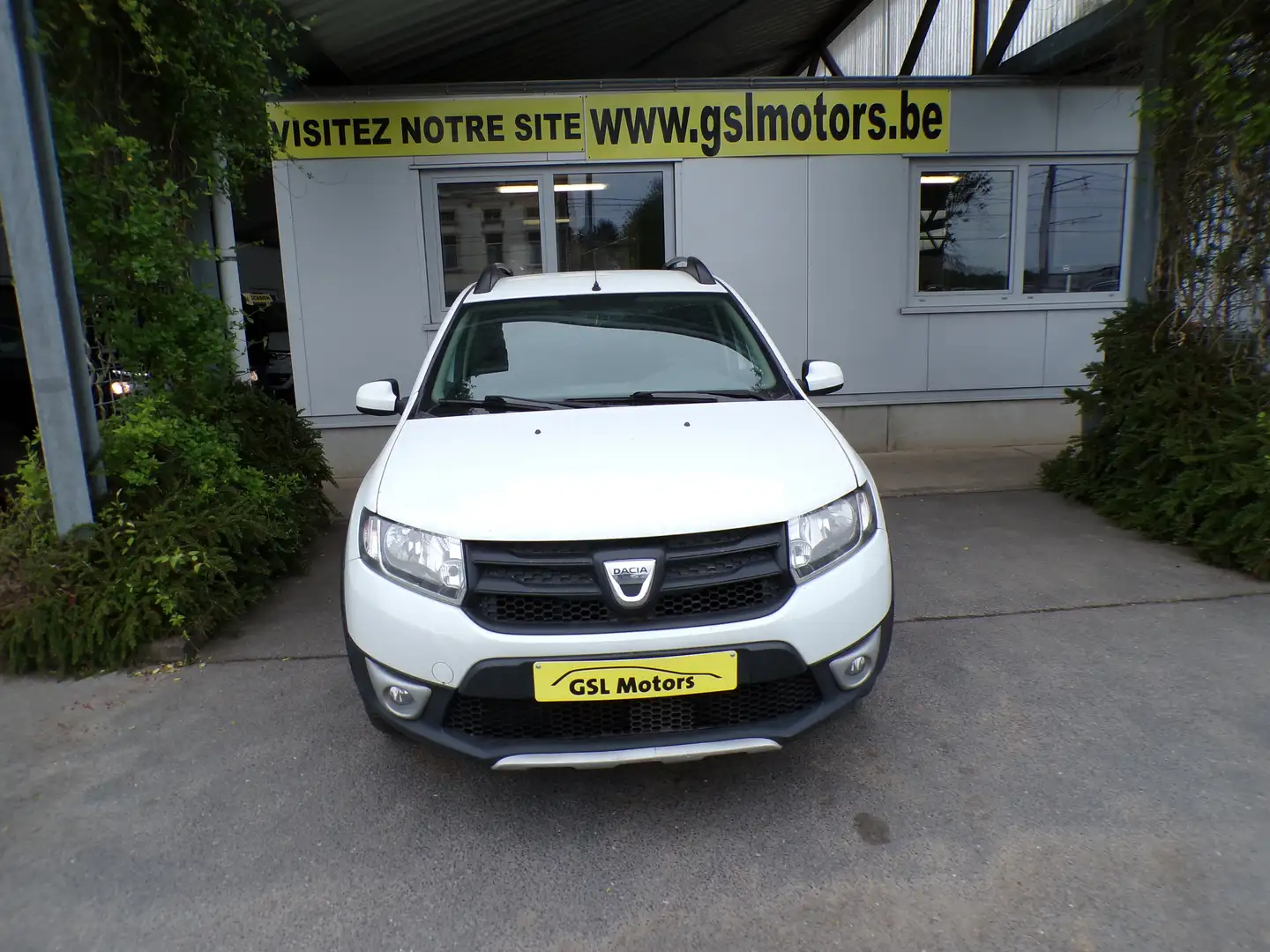 Dacia Sandero 900 TCe 90cv blanc 05/14 1ere main Radio Bluetooth Blanc - 2