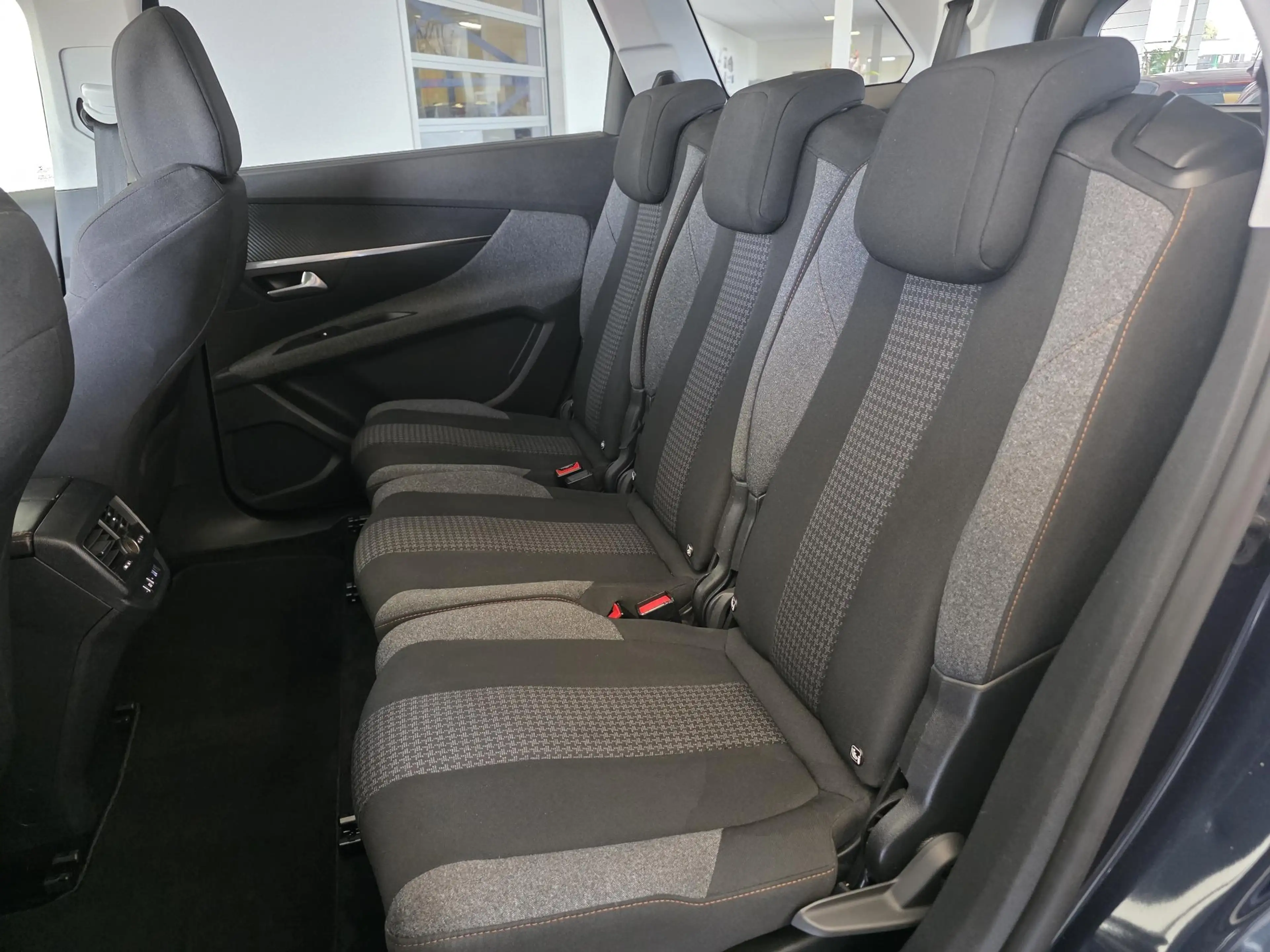Peugeot 5008 1.2 PureTech Blue Lease Executive 7p. | NL-Auto | — photo 11