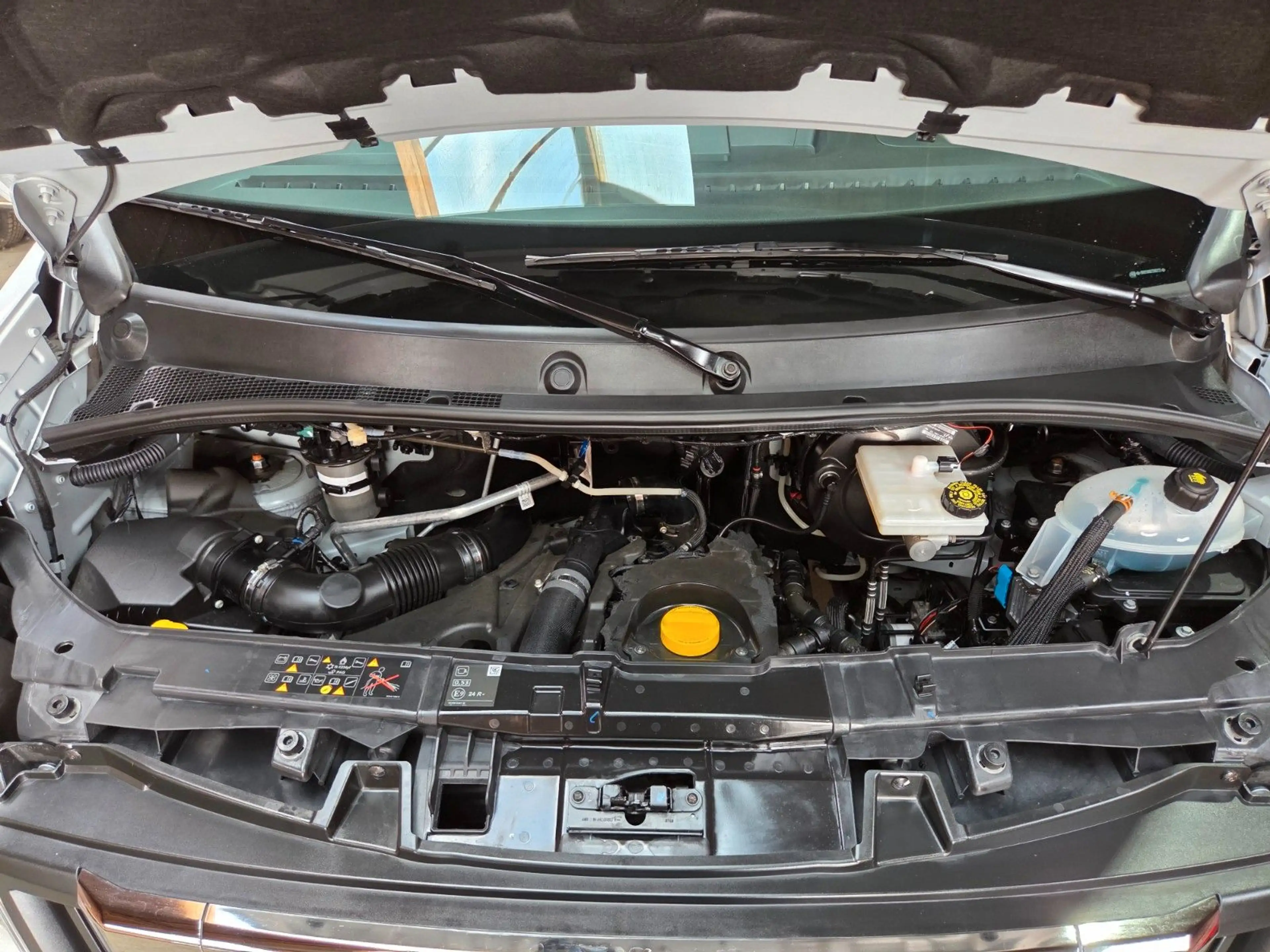 Nissan Interstar 9 Sitze Mobitec L2 H2 3,5t Acenta FWD — photo 10