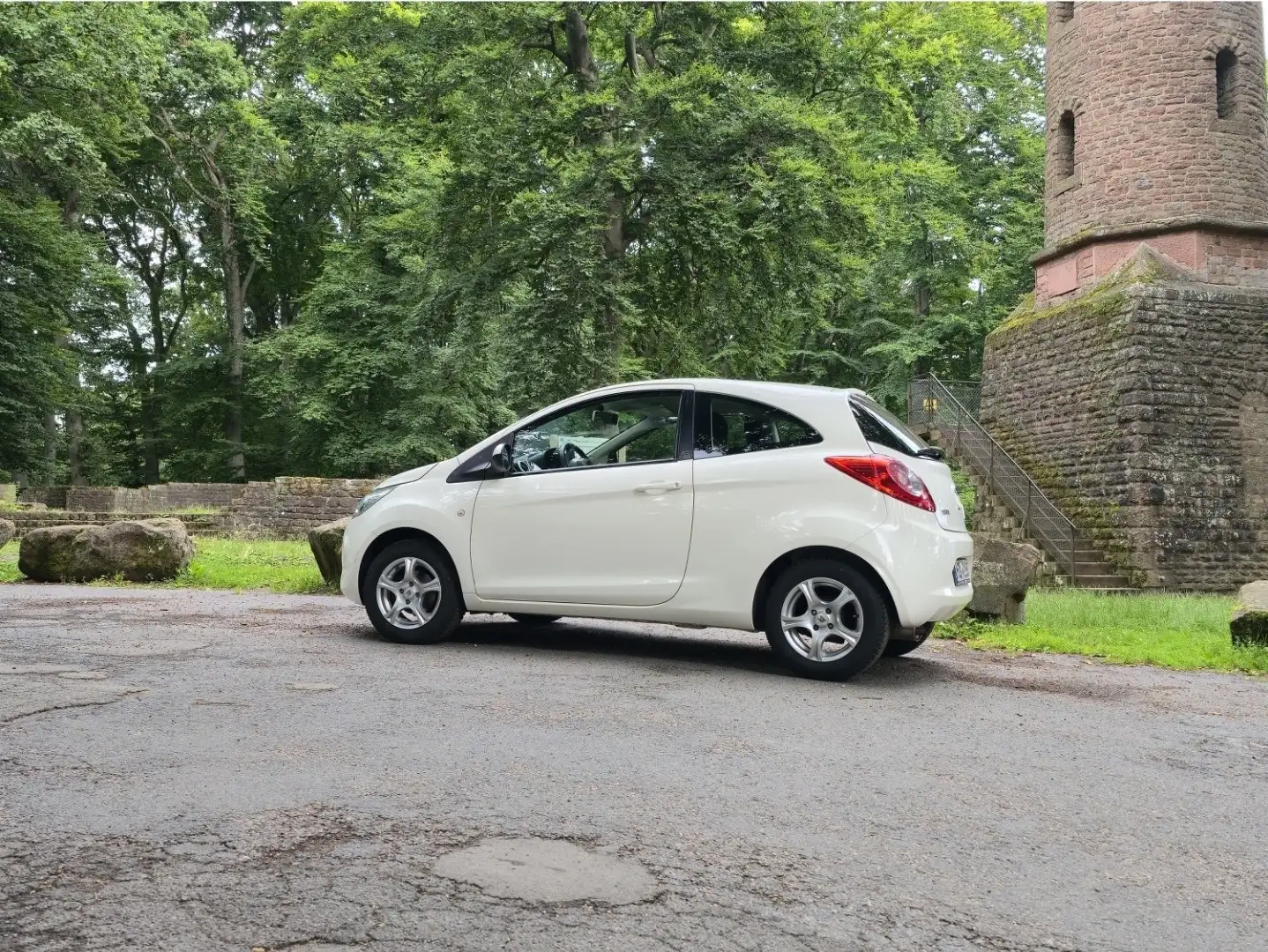 Ford Ka/Ka+ Ka 1.2 Gr. Service • Klima • scheckh. gepfl. Білий - 2