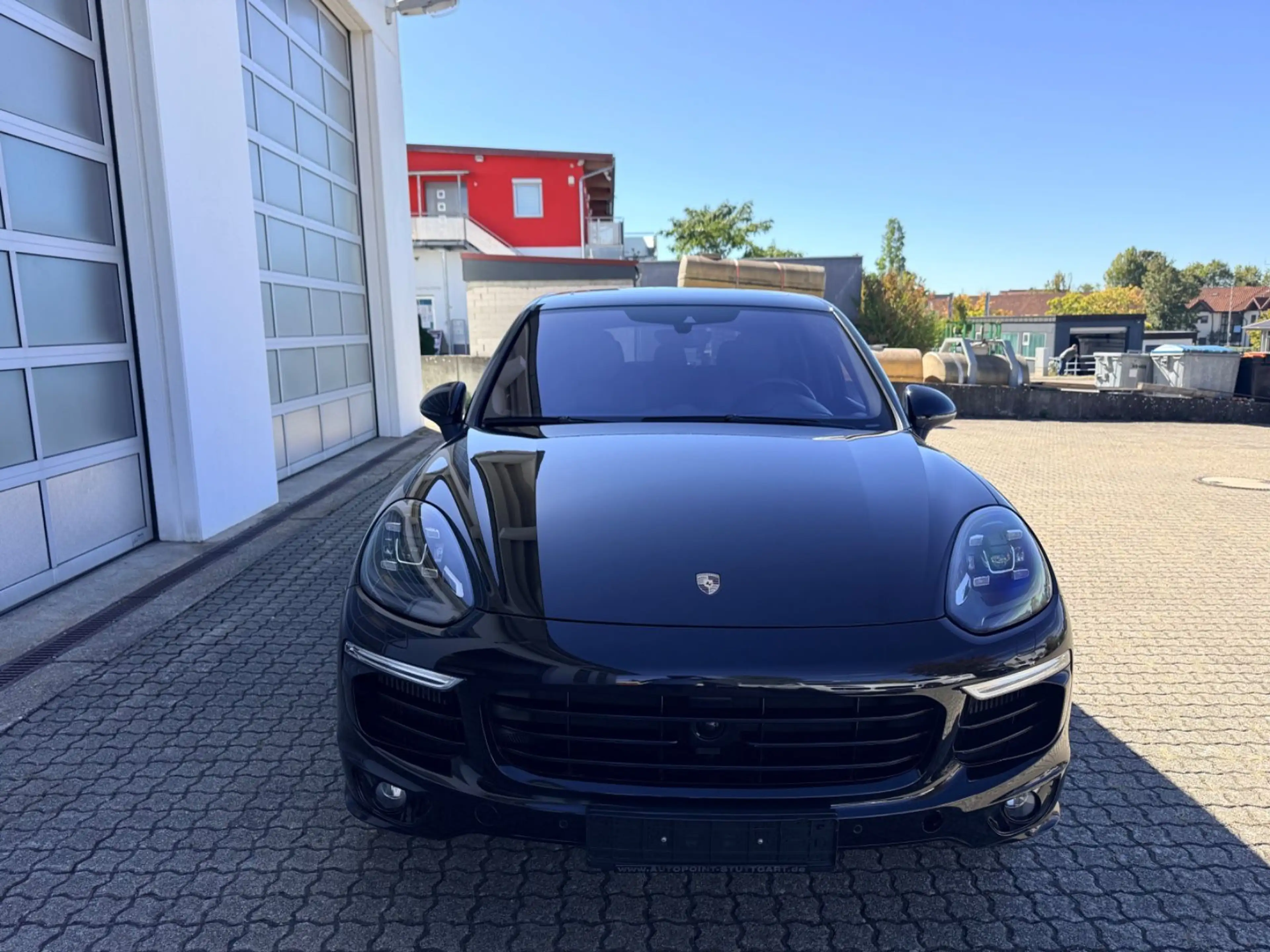 Porsche Cayenne S Diesel Approved Sport Design Entertain — photo 2