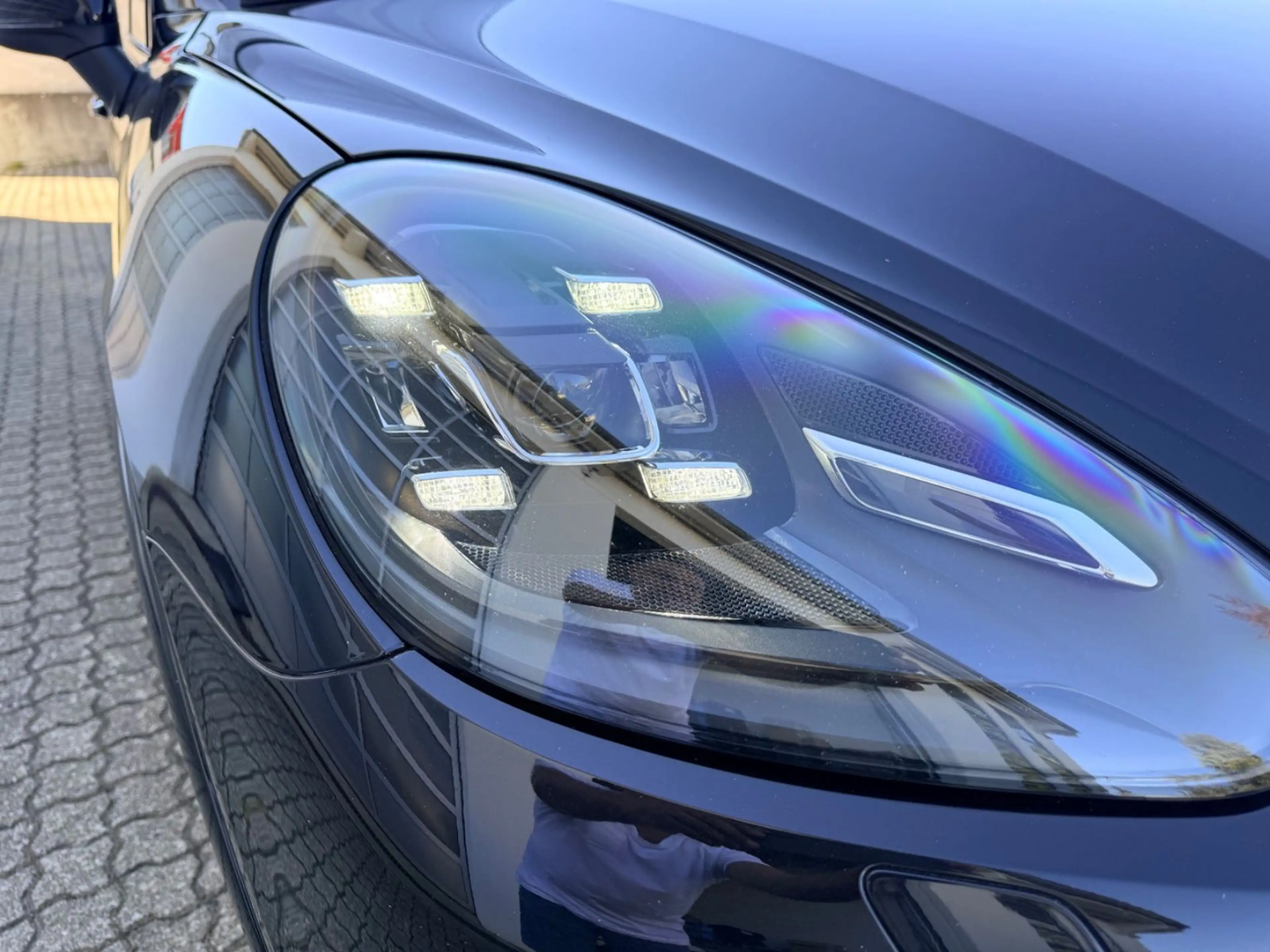 Porsche Cayenne S Diesel Approved Sport Design Entertain — photo 12