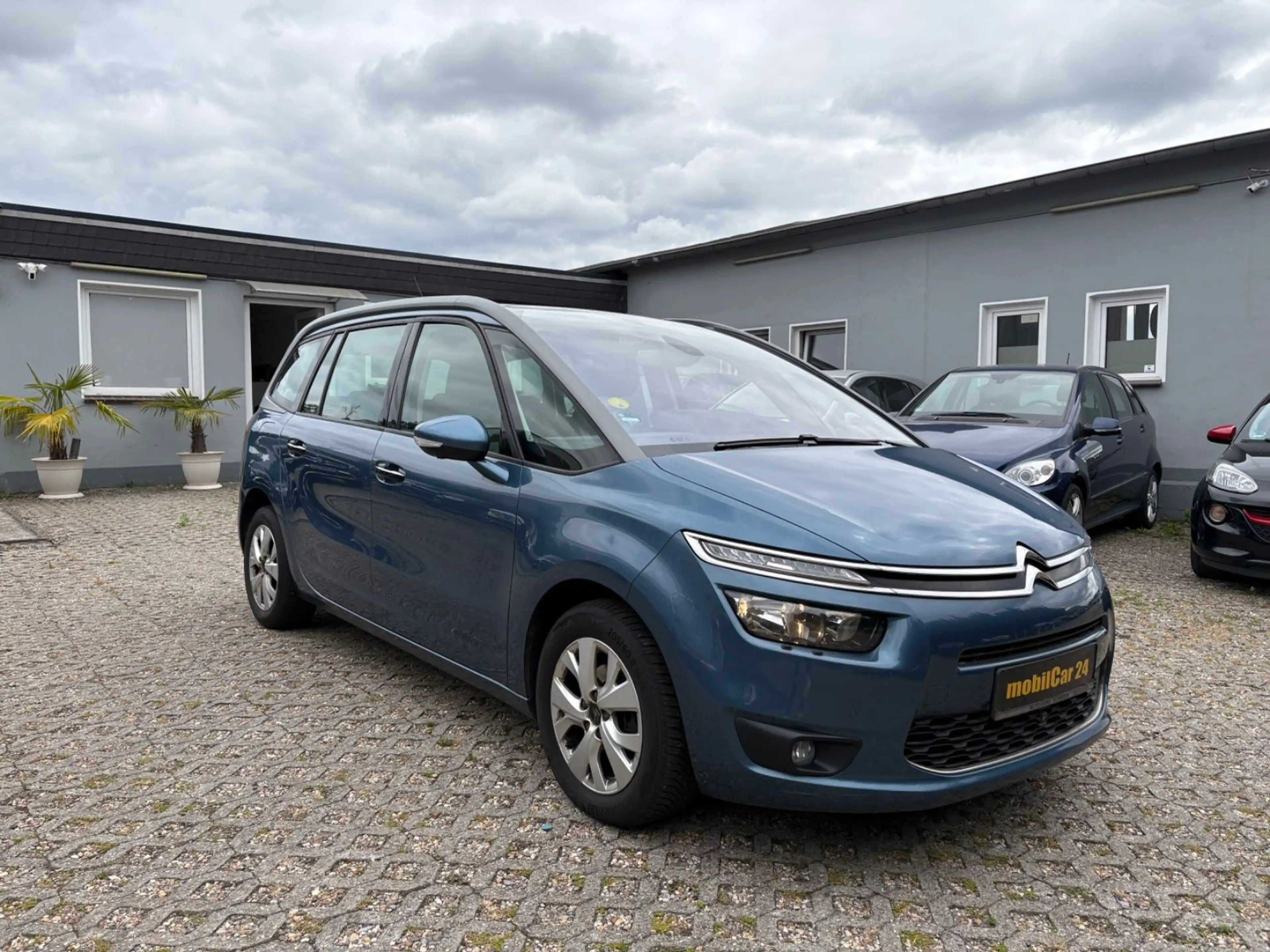 Citroen Grand C4 Picasso /Spacetourer Intensive 7 SITZER — photo 9