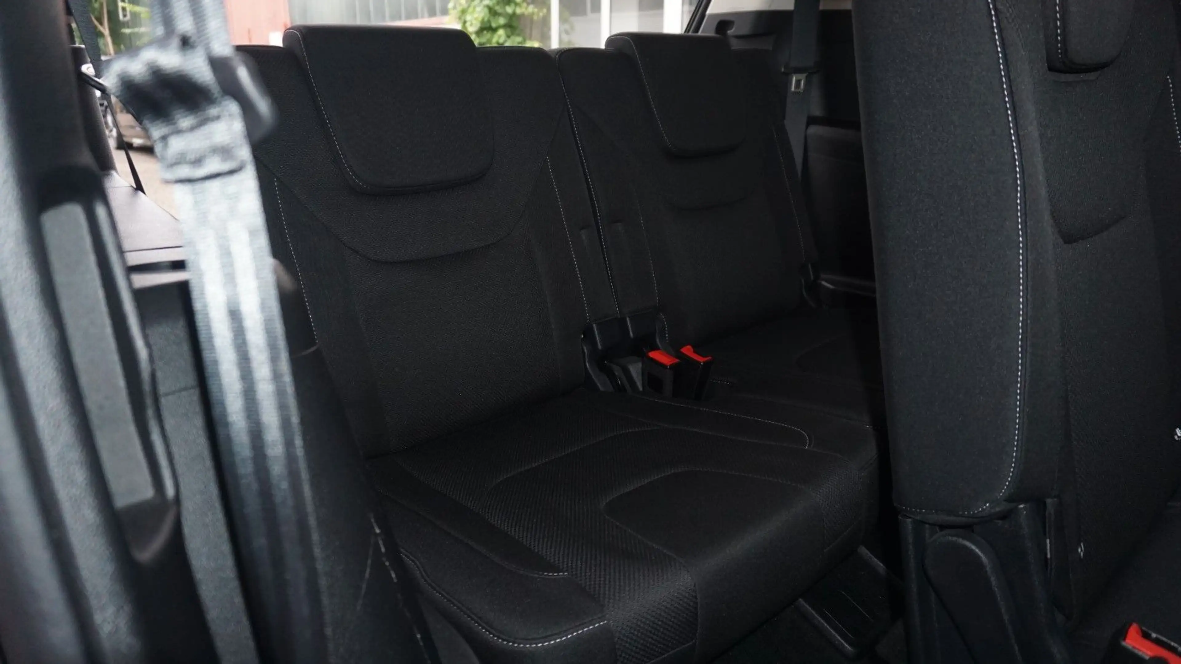 Ford S-Max Titanium*LED*7-SITZER*ACC*360°*KEYLESS*1-H — photo 12