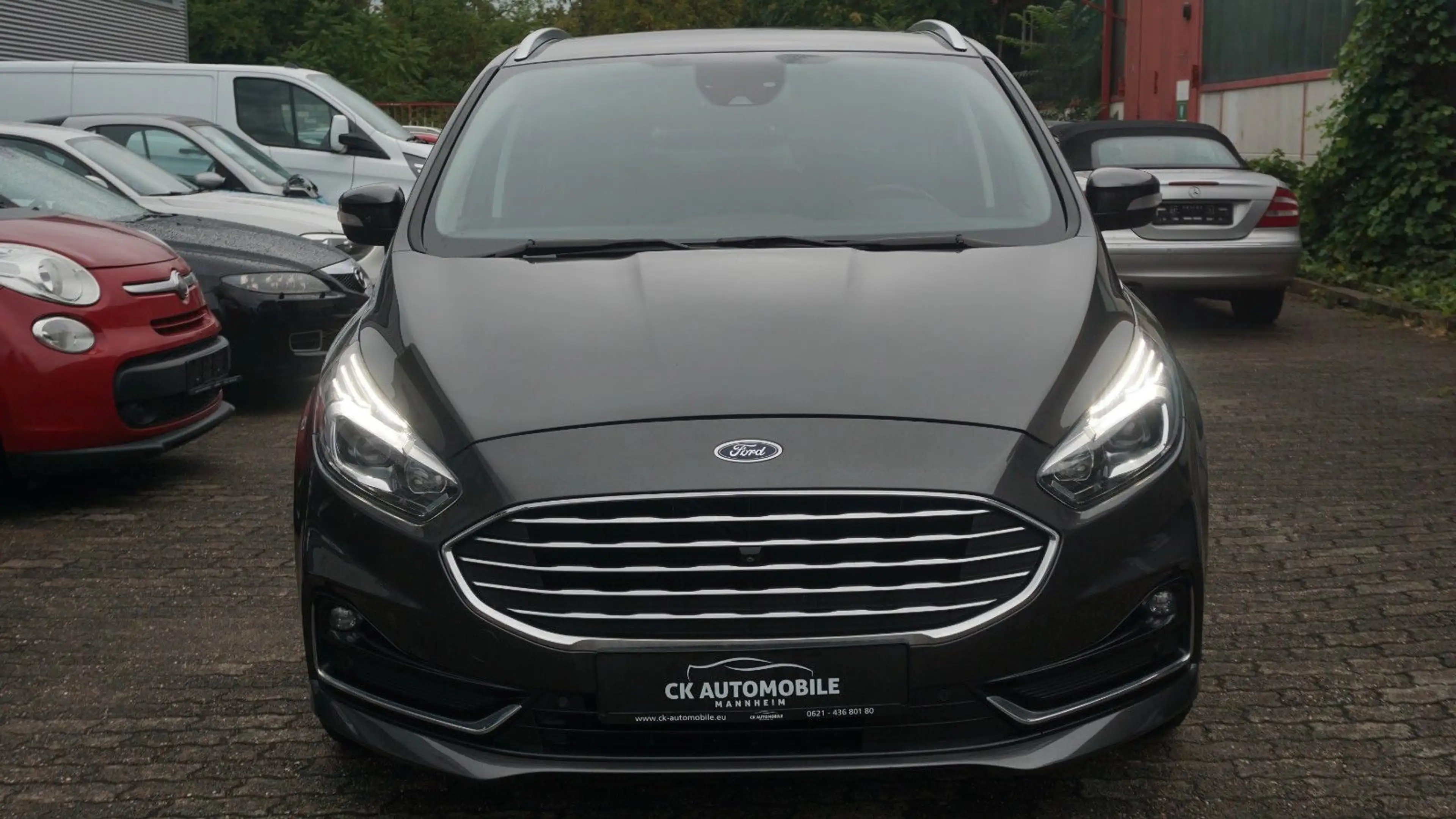 Ford S-Max Titanium*LED*7-SITZER*ACC*360°*KEYLESS*1-H