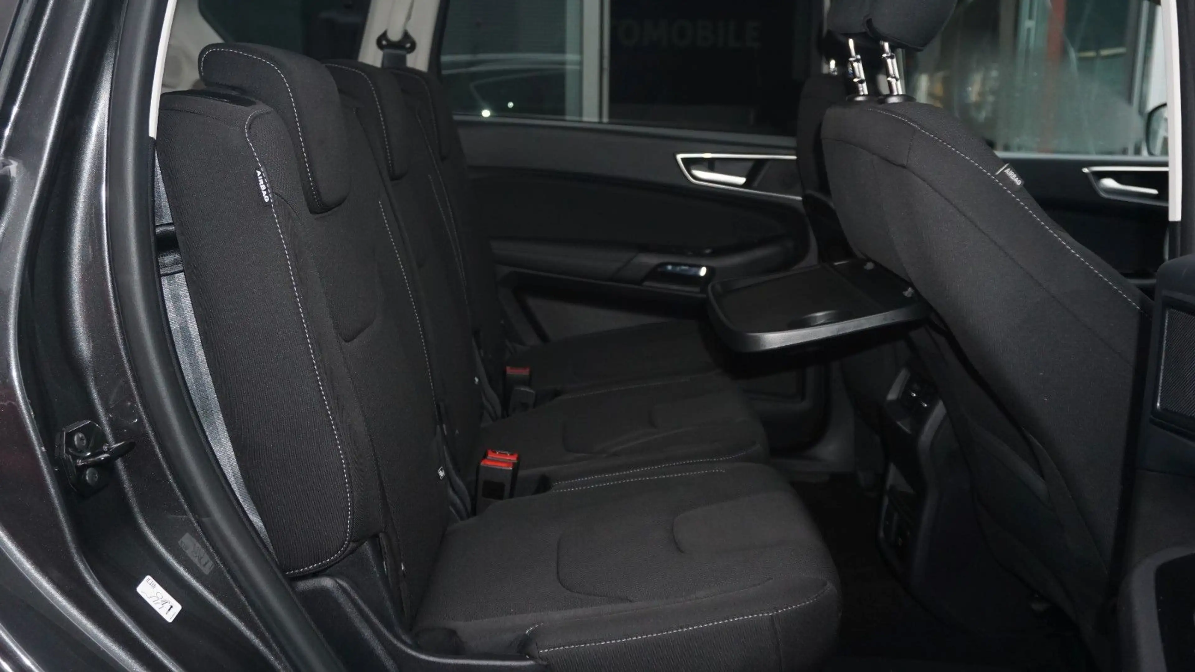 Ford S-Max Titanium*LED*7-SITZER*ACC*360°*KEYLESS*1-H — photo 10