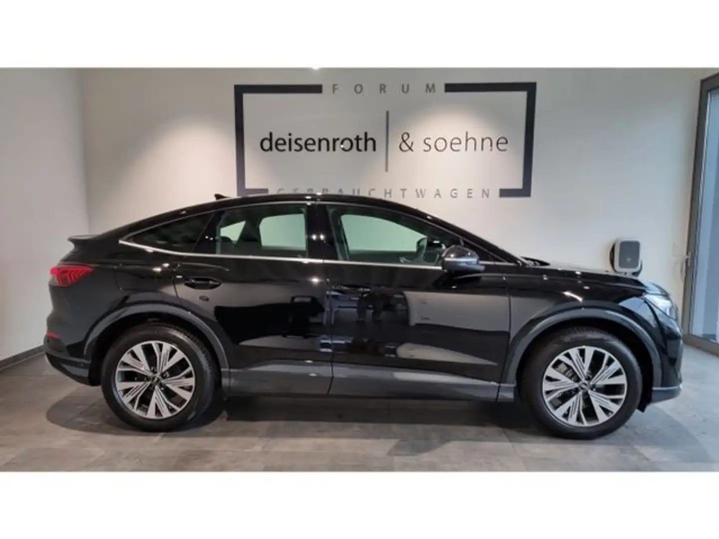 Audi Q4 e-tron Advanced 35 Nav/Sound/ACC/Ko Schwarz - 2