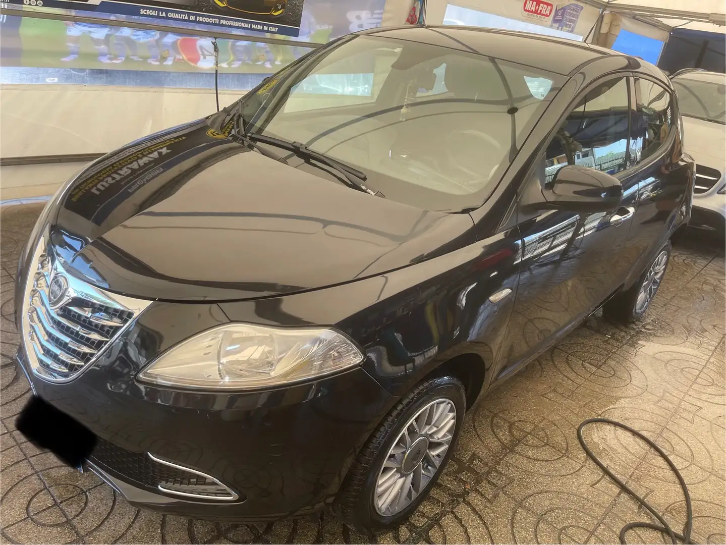 Lancia Ypsilon 0.9 t.air Elefantino ecochic metano 80cv - 1