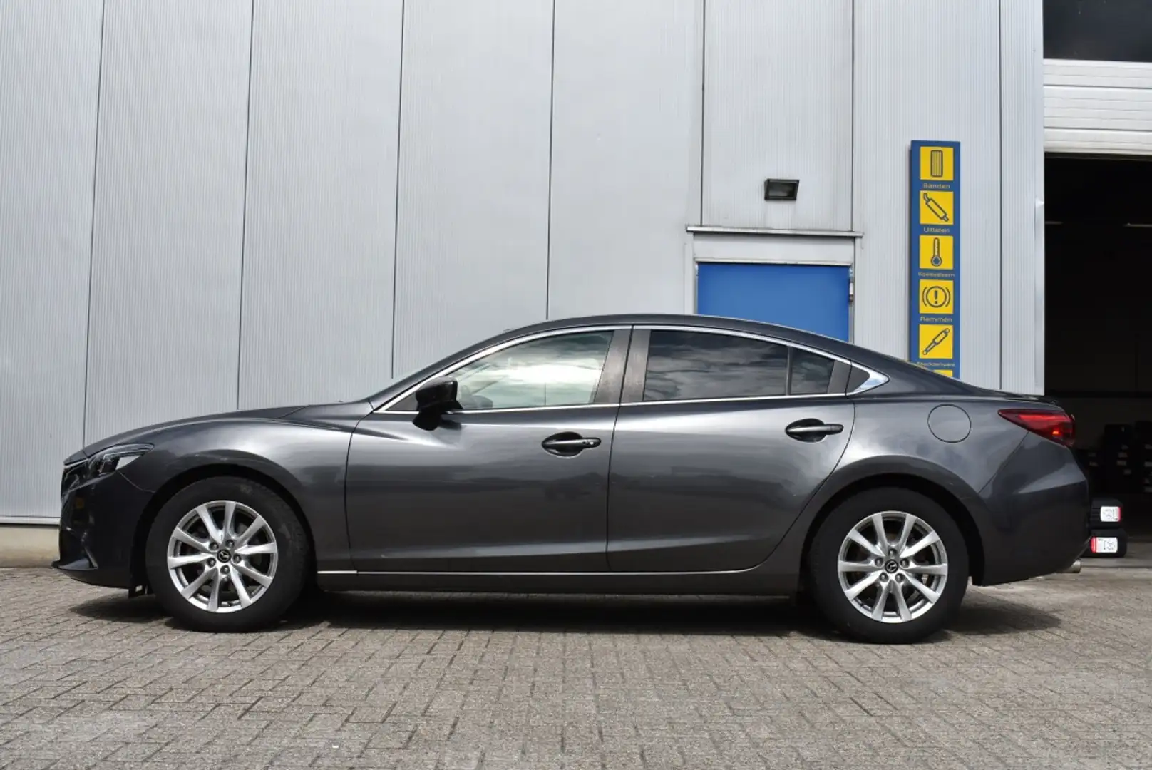 Mazda 6 2.0 SkA-G 165 SkL Dr Grijs - 2