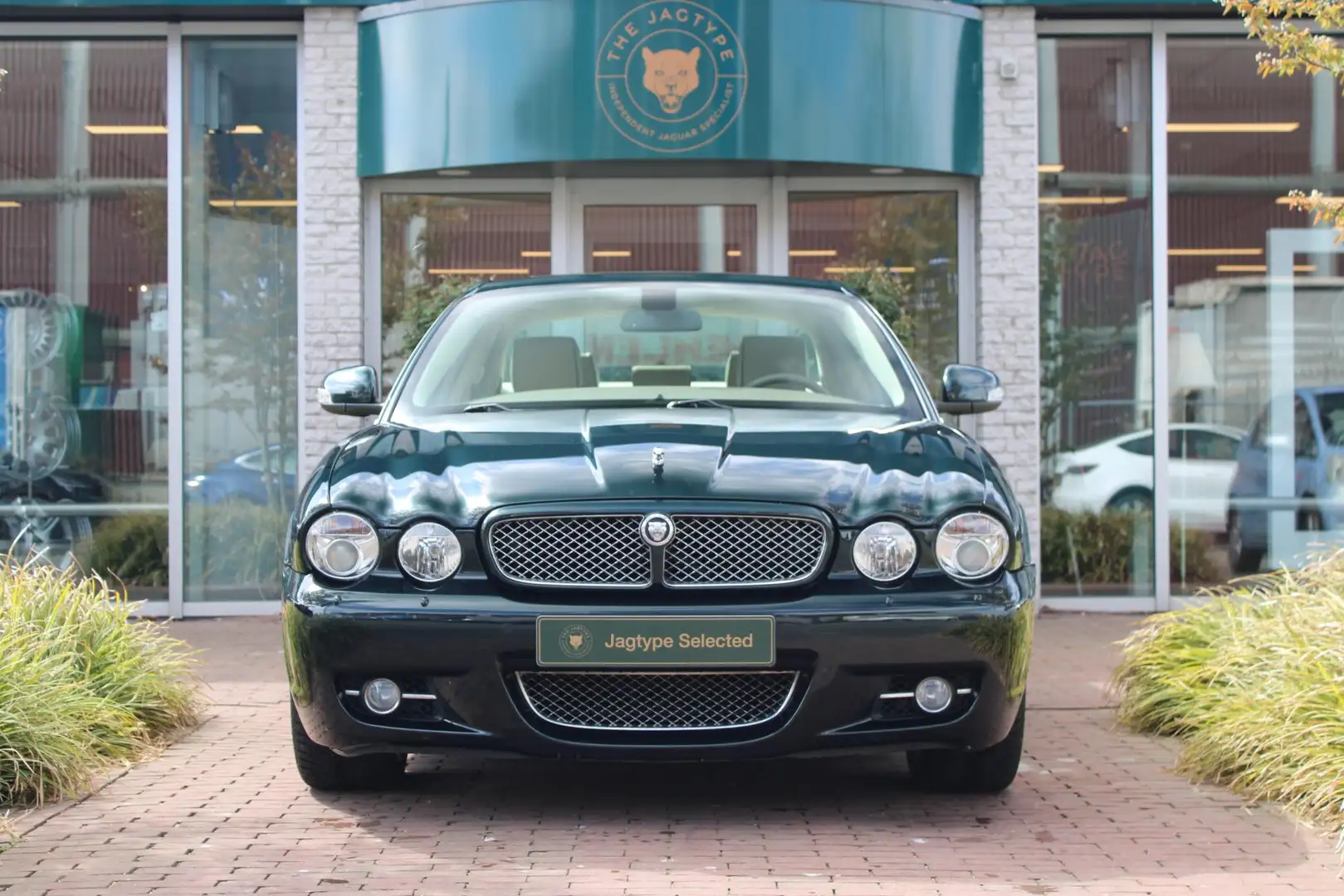 Jaguar XJ 4.2 V8 Sovereign Groen - 2