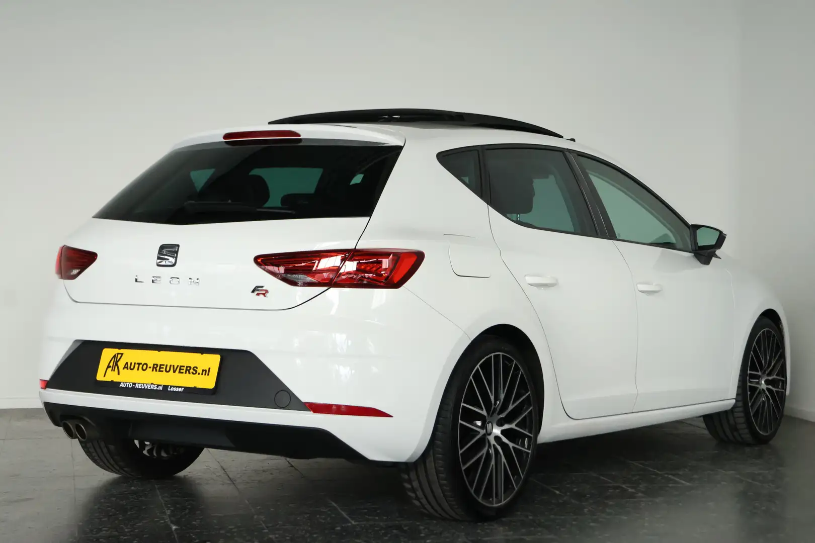 SEAT Leon 2.0 TSI FR Business Intense / Opendak / Beats / LE Blanco - 2